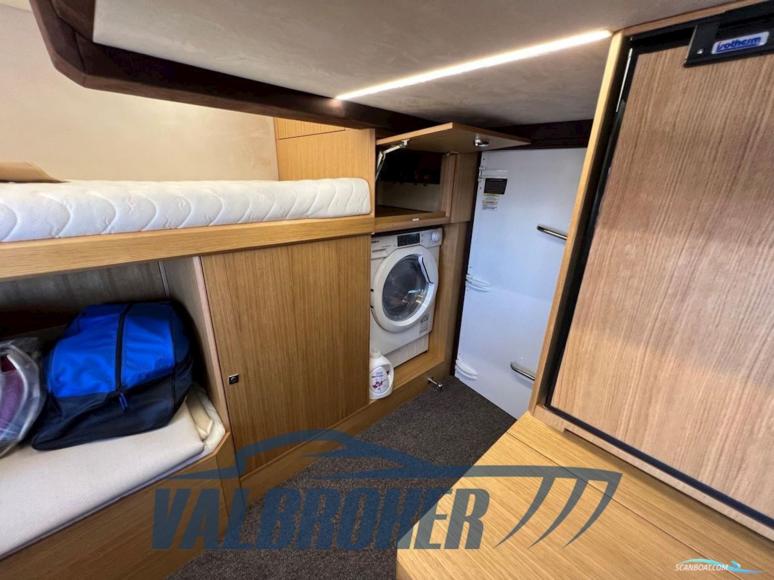 Galeon 680 FLY