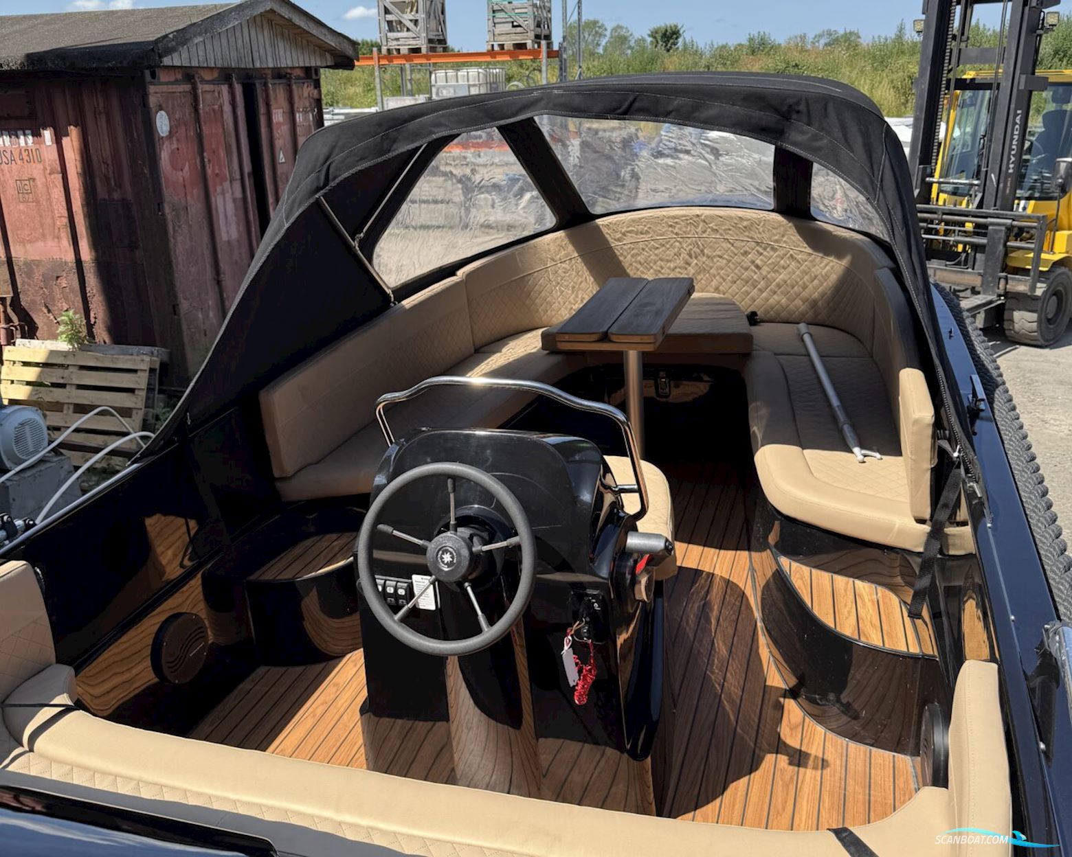 Gentleman’s Launch 600 XL