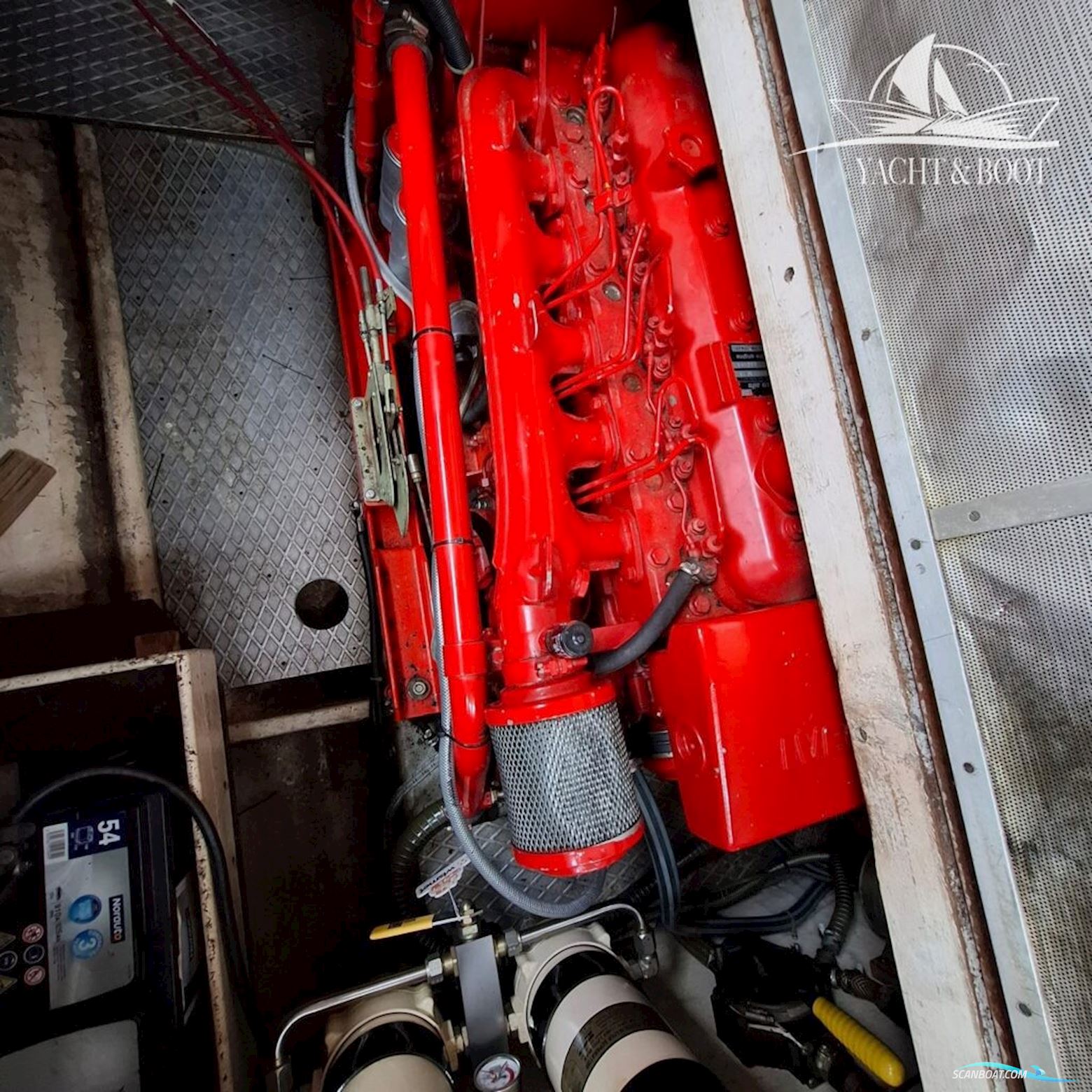 Gladstone Lyall & Co Aquila Queen Trawler 35