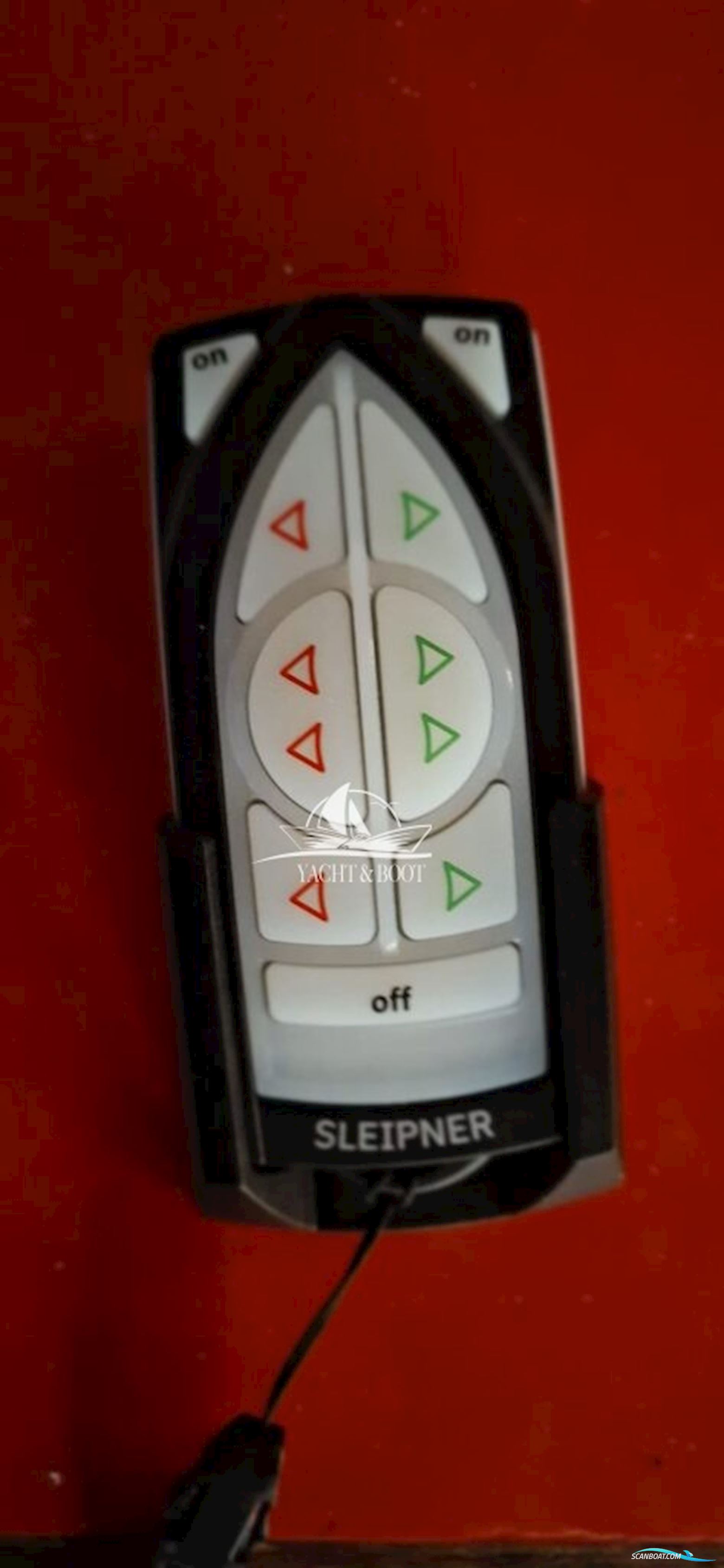 Gladstone Lyall & Co Gladstone Lyall & Co Aquila Queen Trawler 35