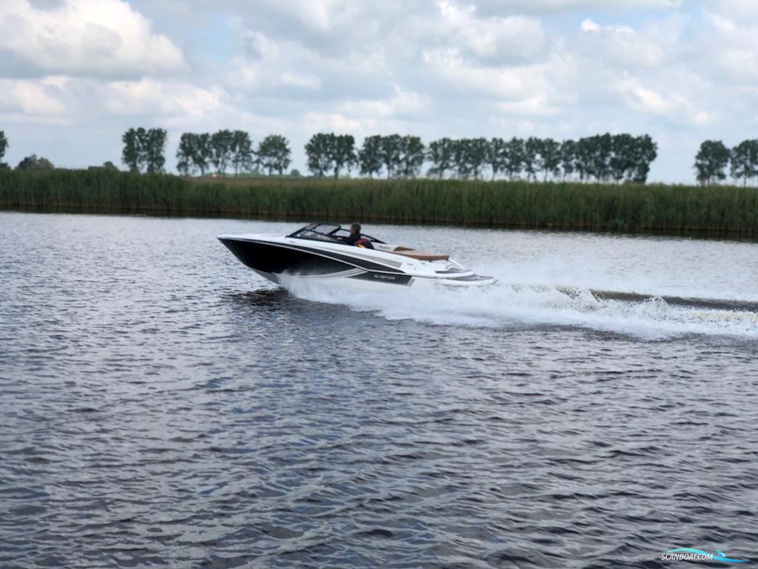 Glastron  GT 205 Bowrider Motorbåt 2021, med Mercruiser  motor, Holland