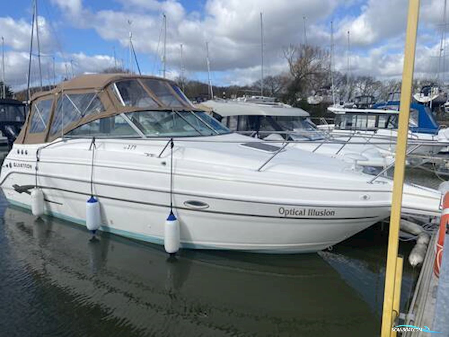 Glastron GS 279 Motorbåt 2003, med Volvo Kad32P-PS motor, England