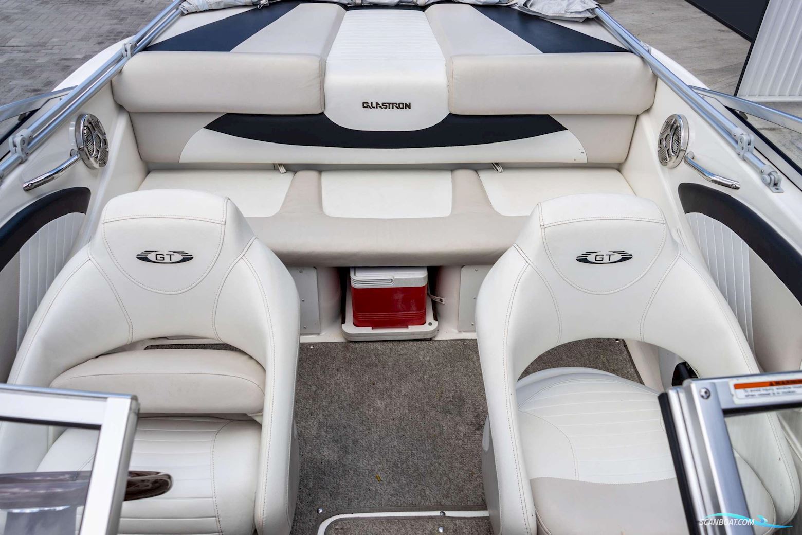 Glastron GT 185