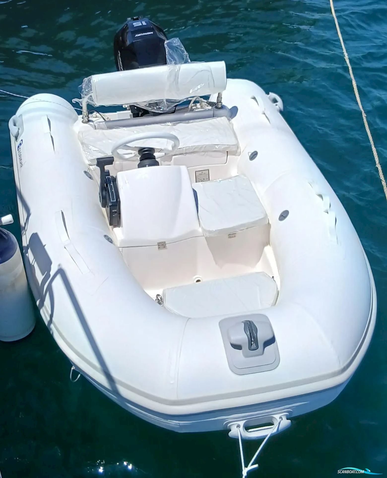 Golden Yachts 290