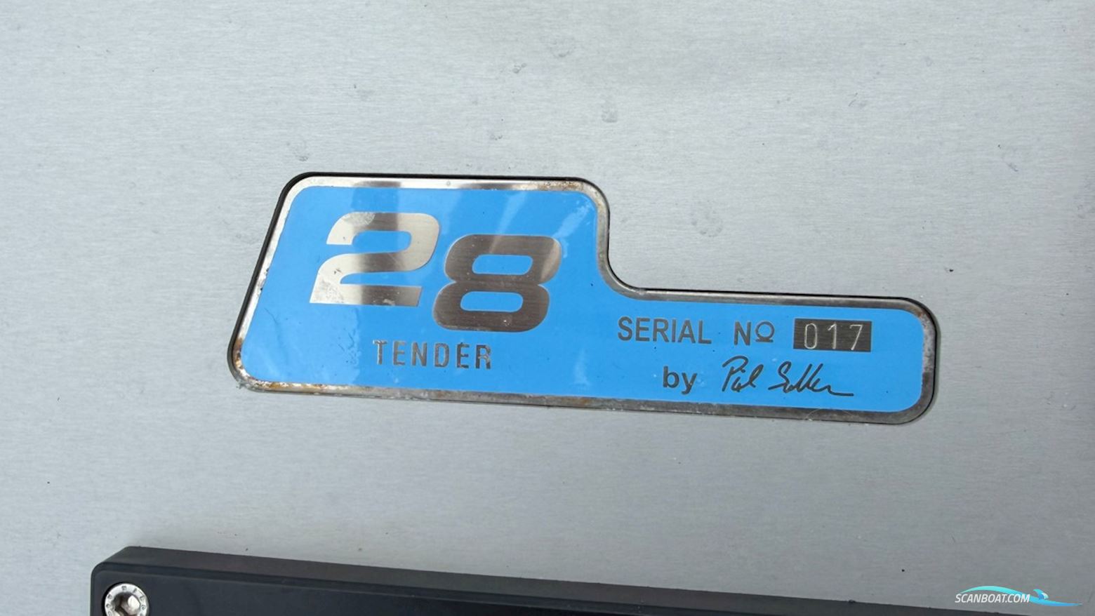 Goldfish 28 Tender