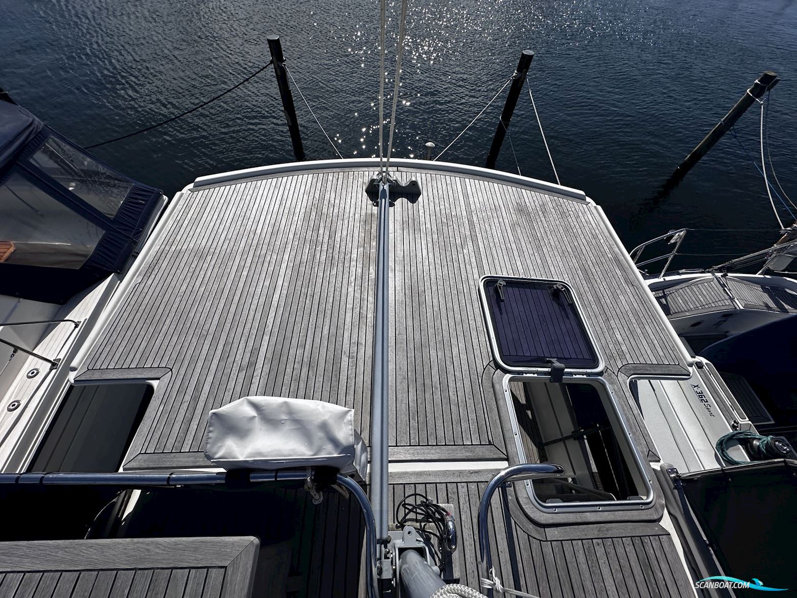 Grand Banks 32