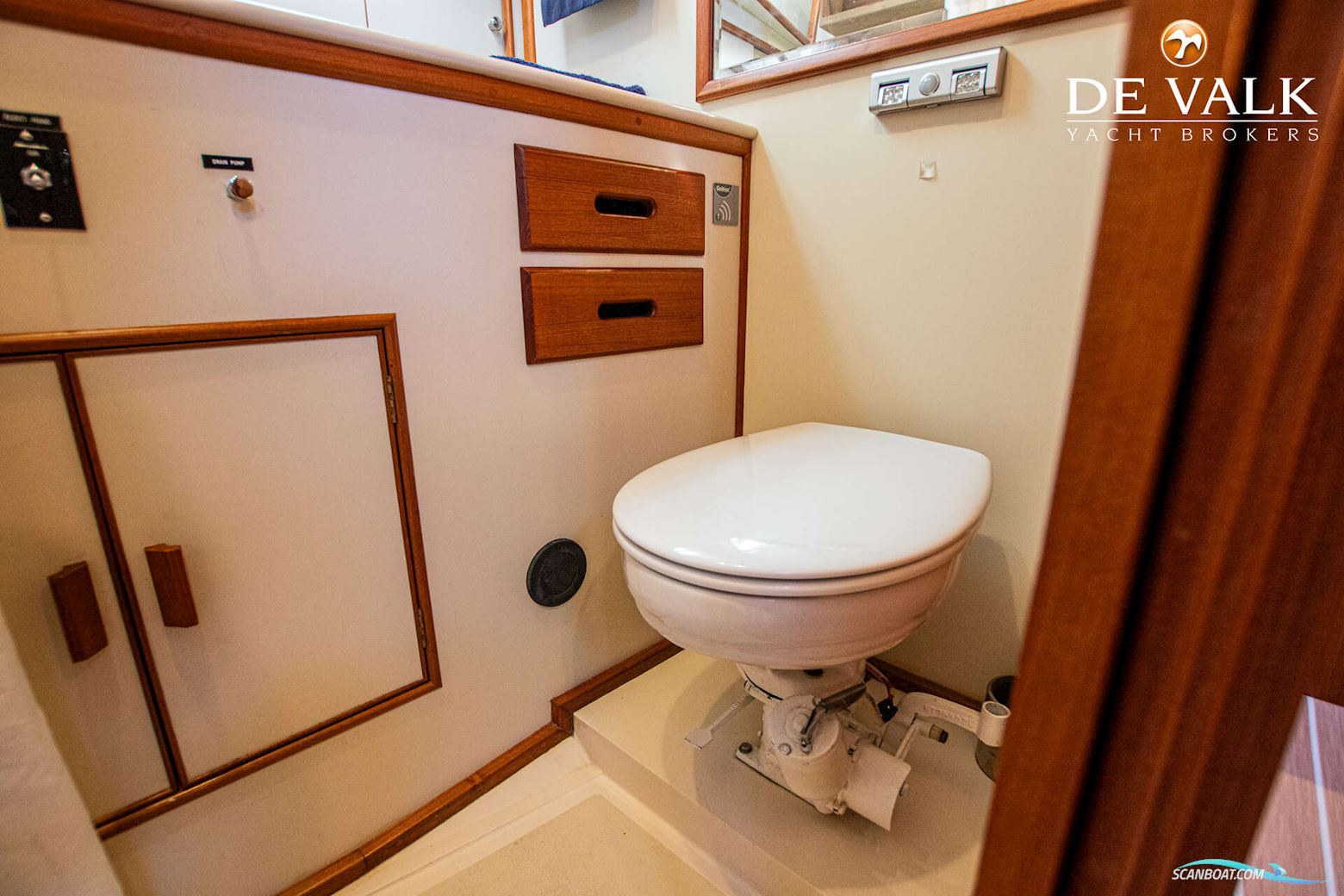 Grand Banks 38 Eastbay EX