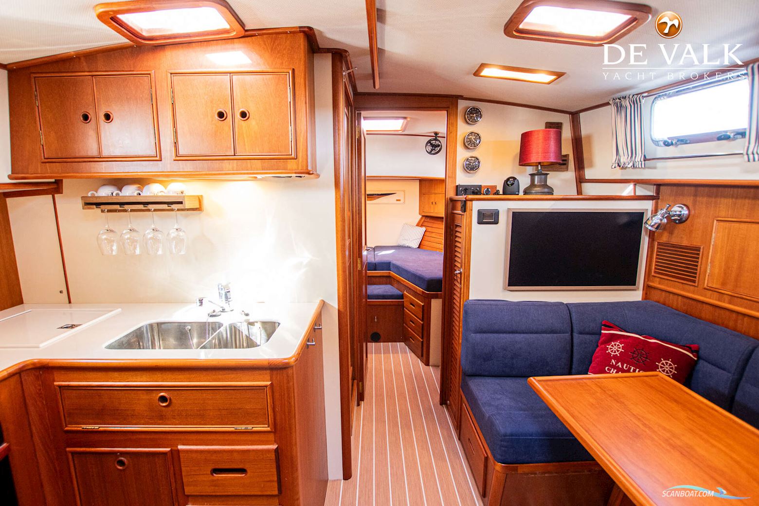 Grand Banks 38 Eastbay EX