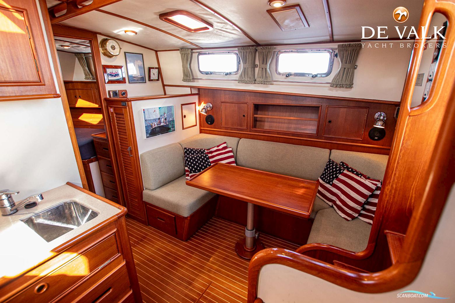 Grand Banks 38 Eastbay EX