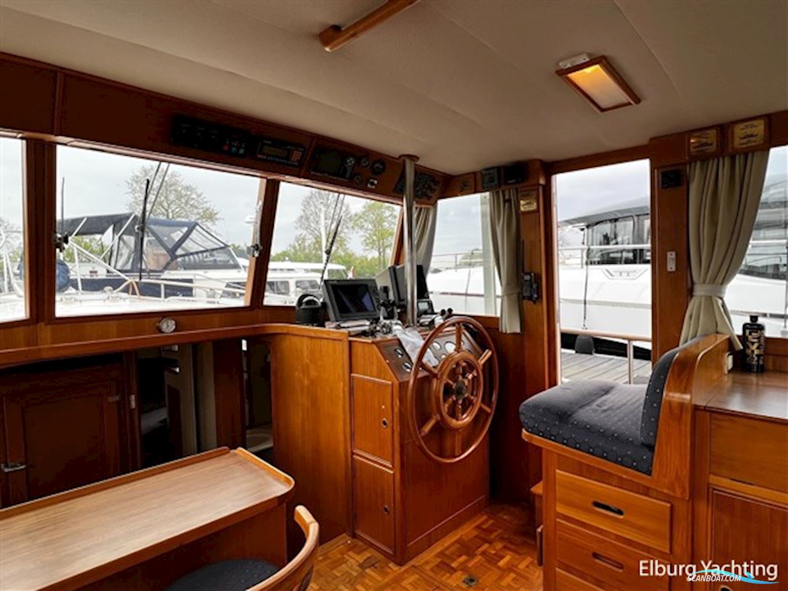 Grand Banks 42 - Motoryacht