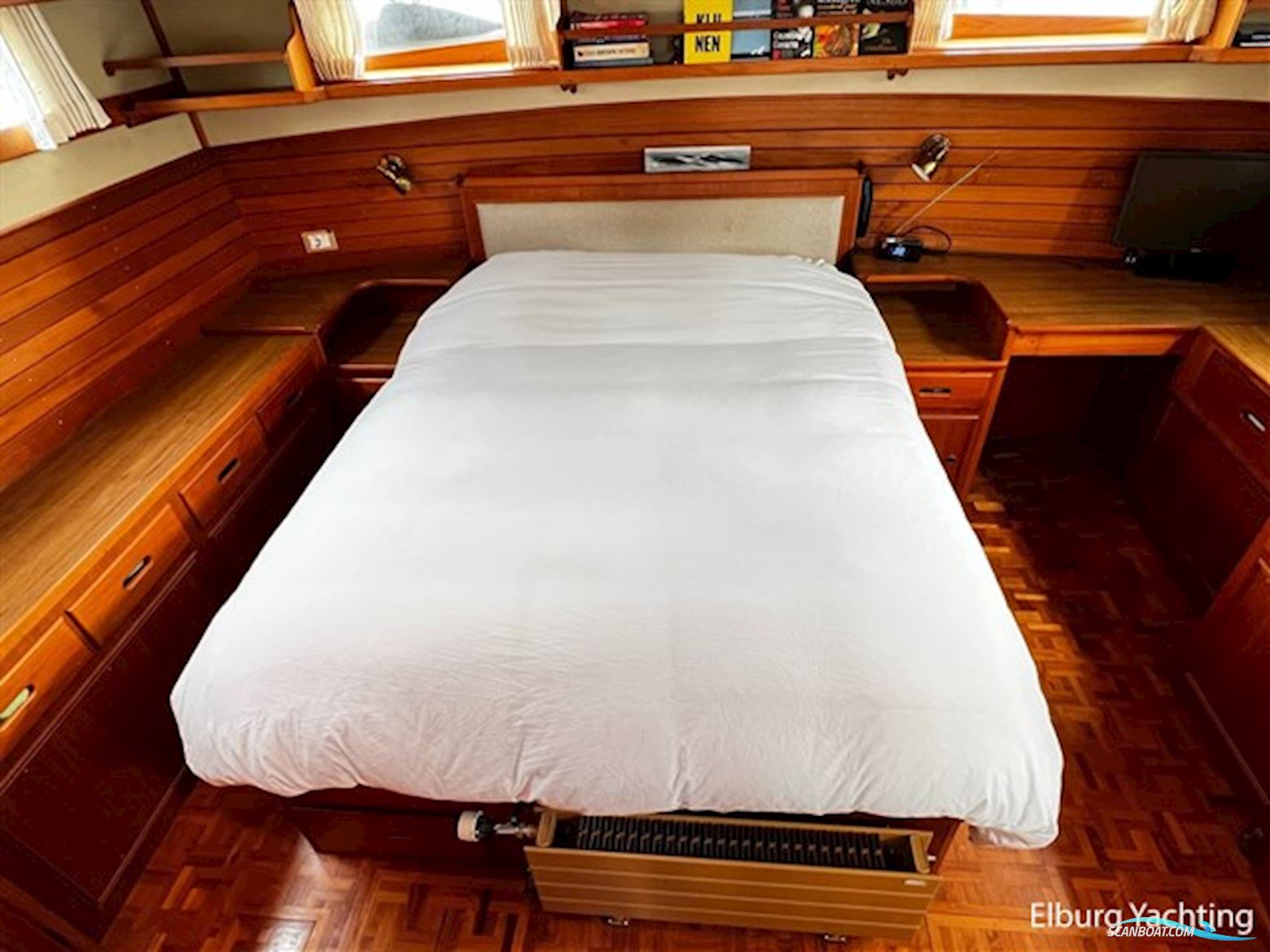 Grand Banks 42 - Motoryacht