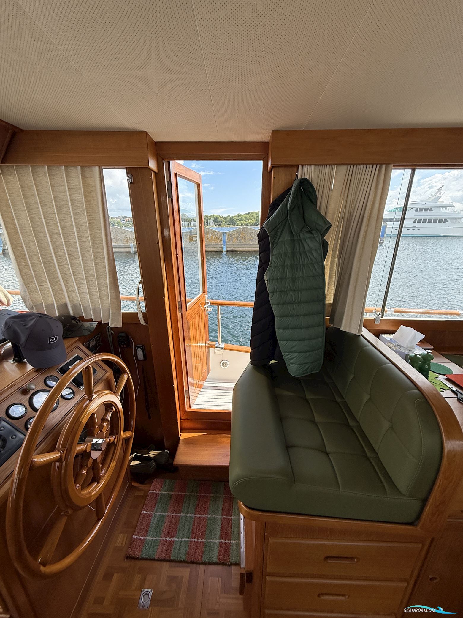 Grand Banks 42 Motoryacht