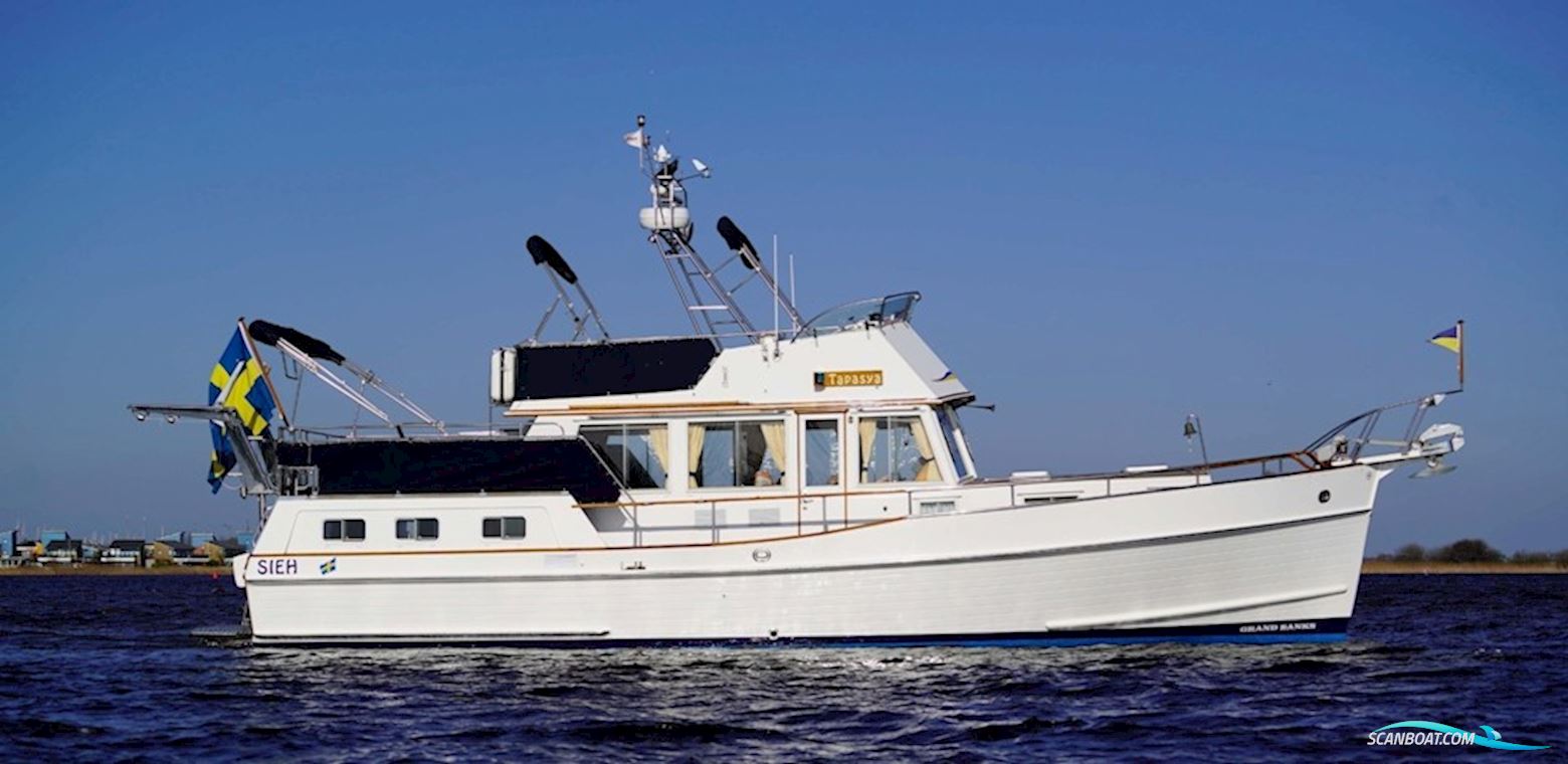Grand Banks 42 Motoryacht Motorbåt 1995, med Caterpiller  3116 TA motor, Sverige