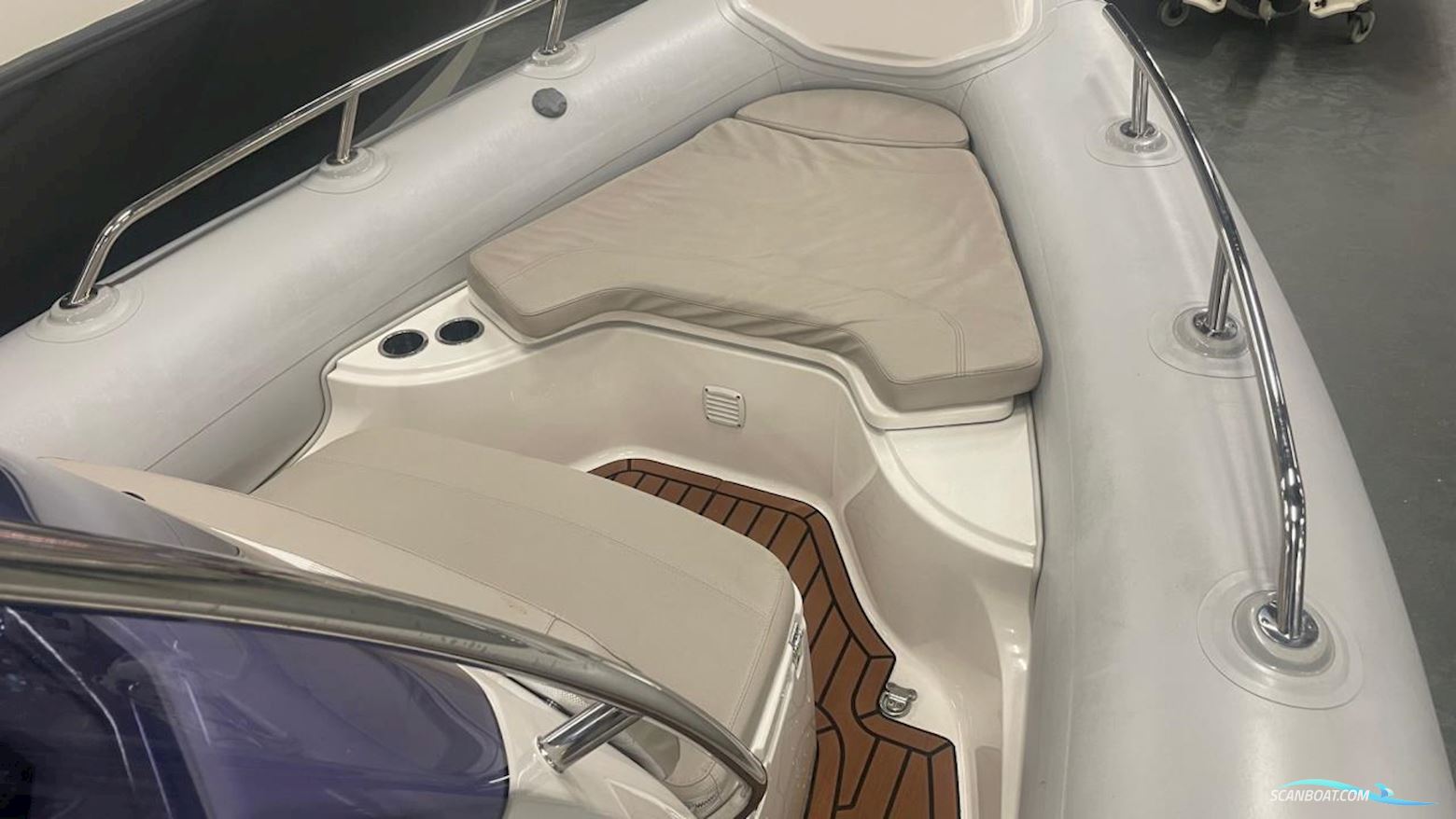 GRAND GOLDEN LINE G580