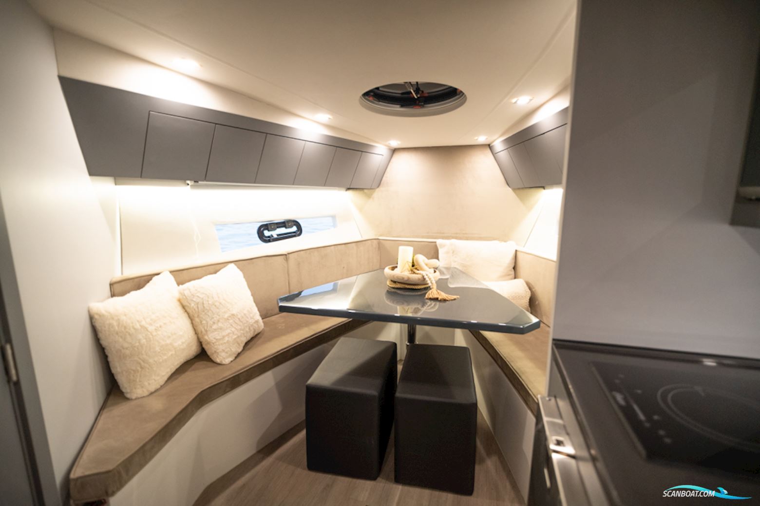 Grand Ocean 37