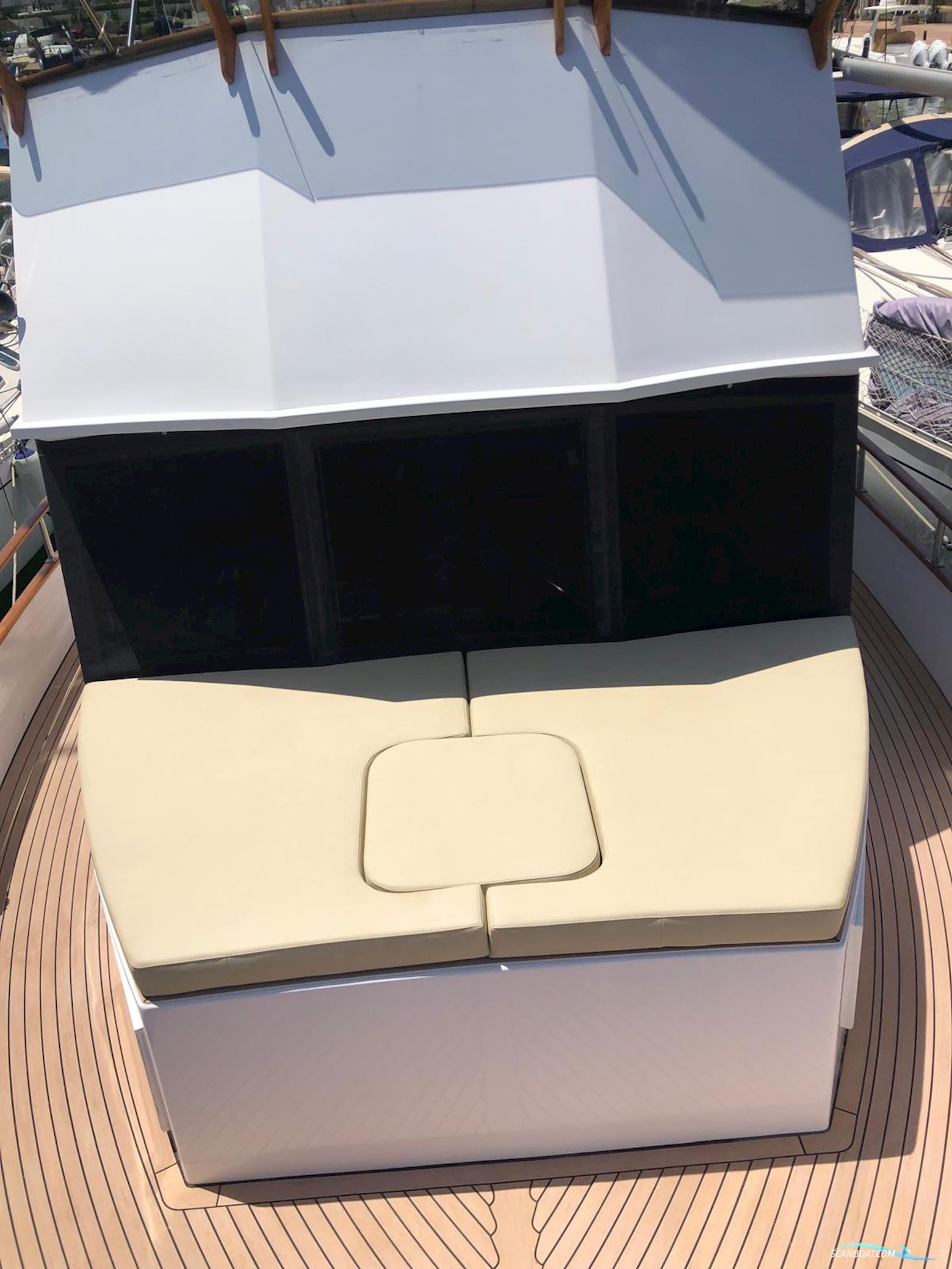 Grandbanks 42 Classic