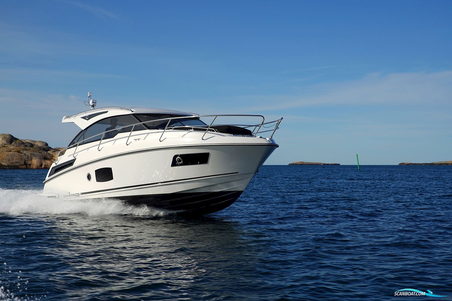 Grandezza 34 OC Motorbåt 2025, med Mercruiser motor, Danmark