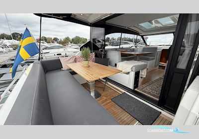 Grandezza 40 CA Motorbåt 2015, med 2x Volvo Penta D4 300 Ca, 800h motor, Sverige