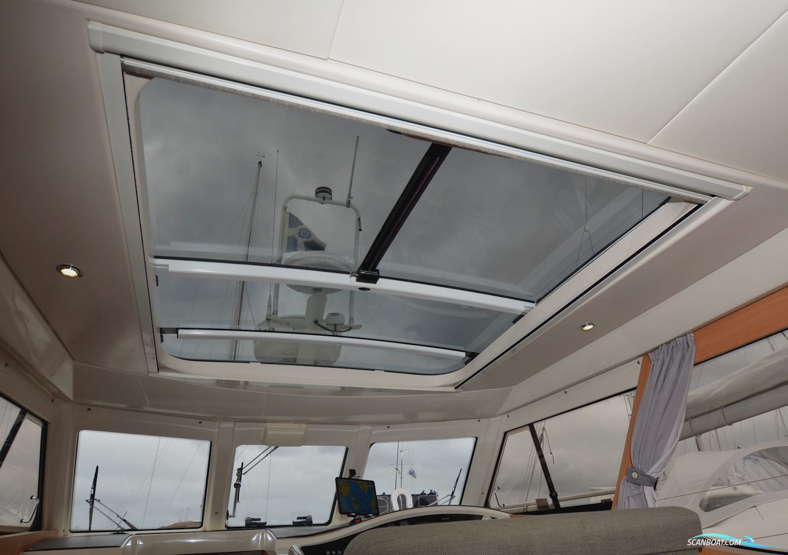 Greenline 33 Hybrid
