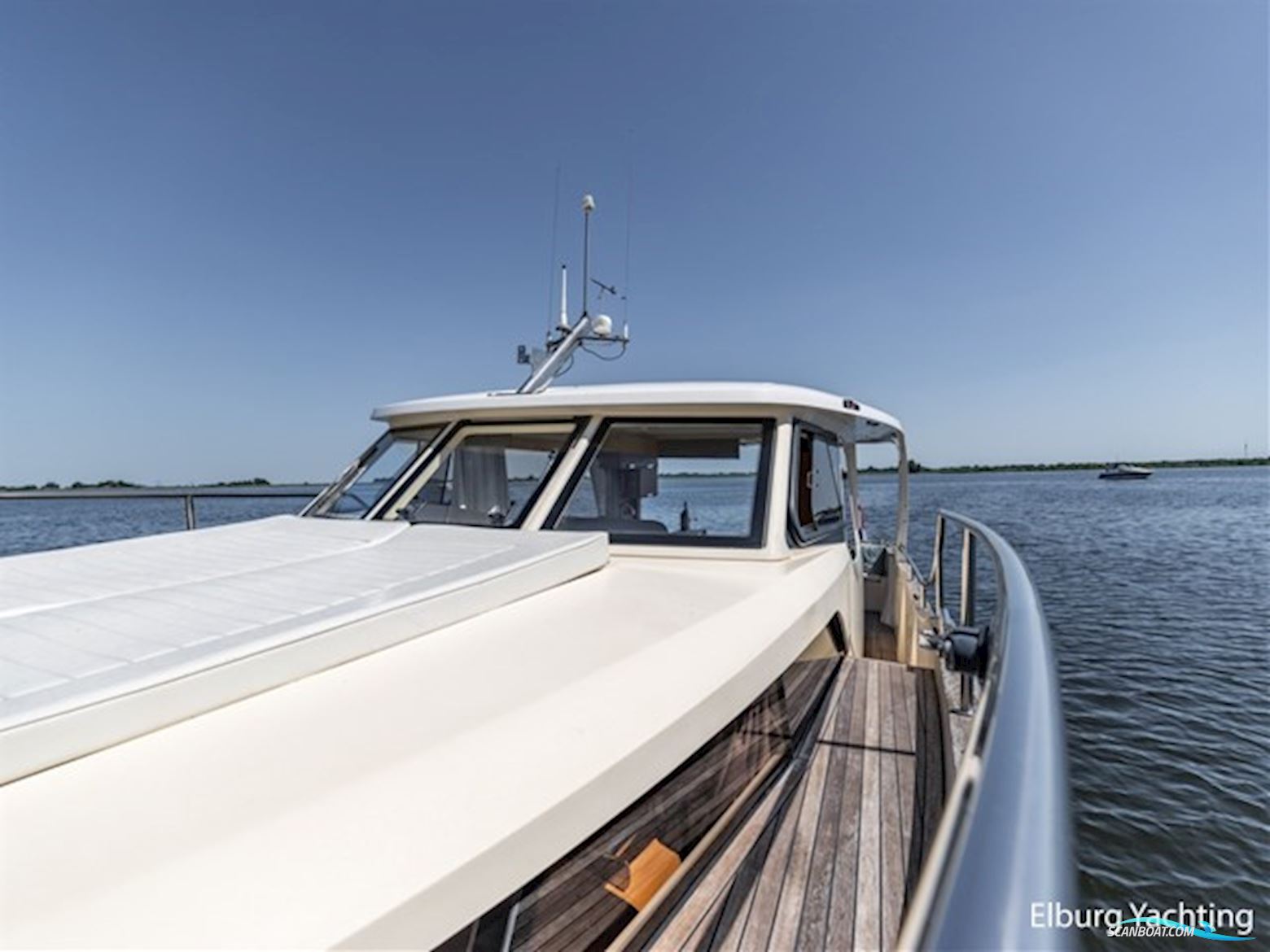 Greenline 33
