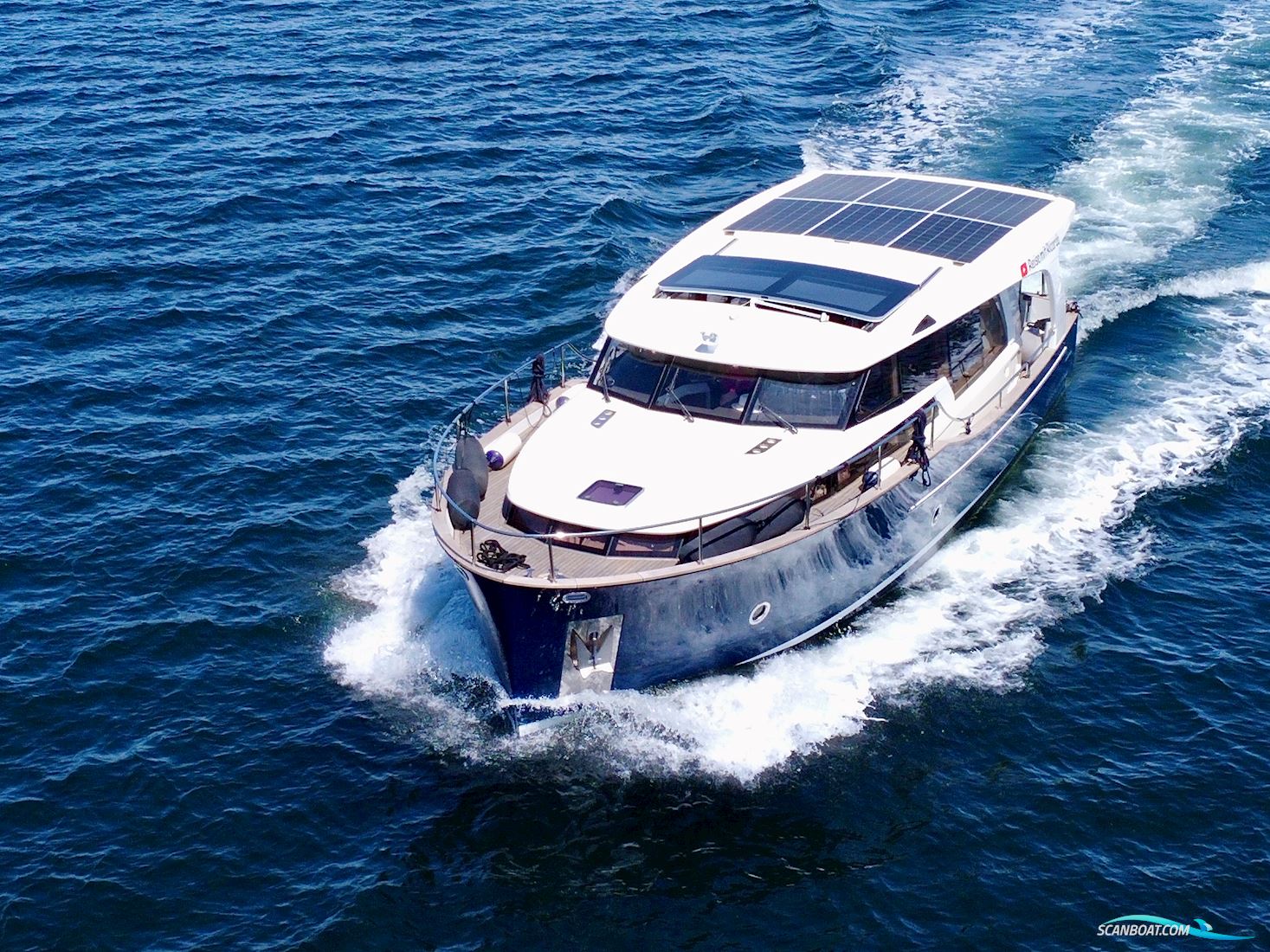 Greenline 40 Hybrid