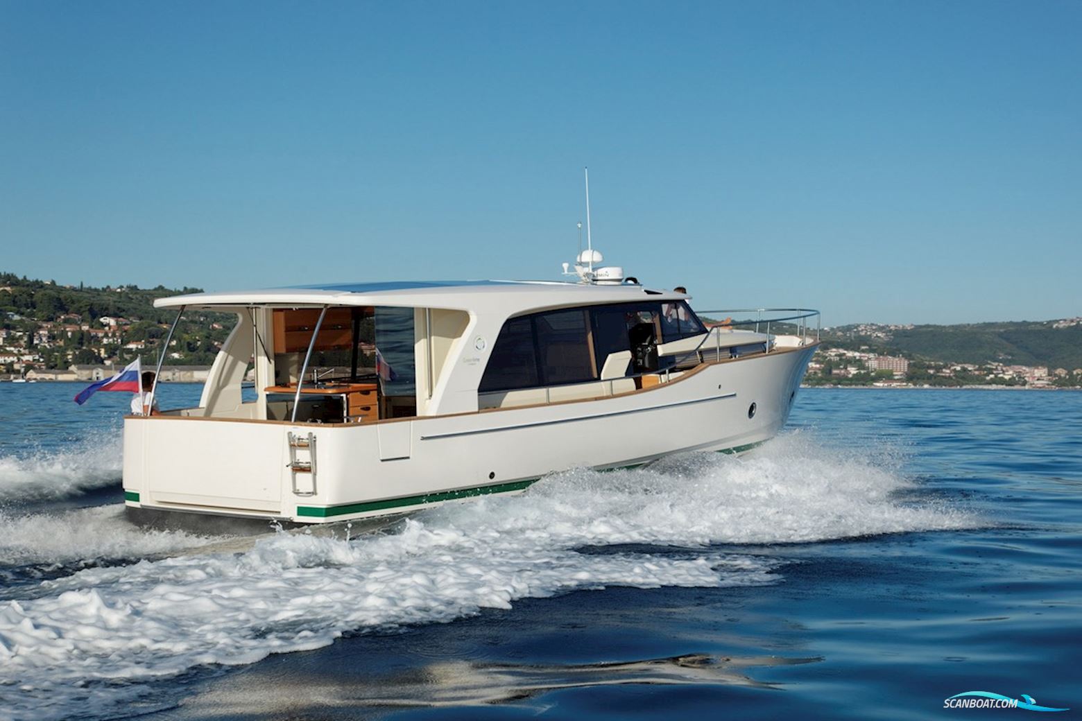 Greenline 40