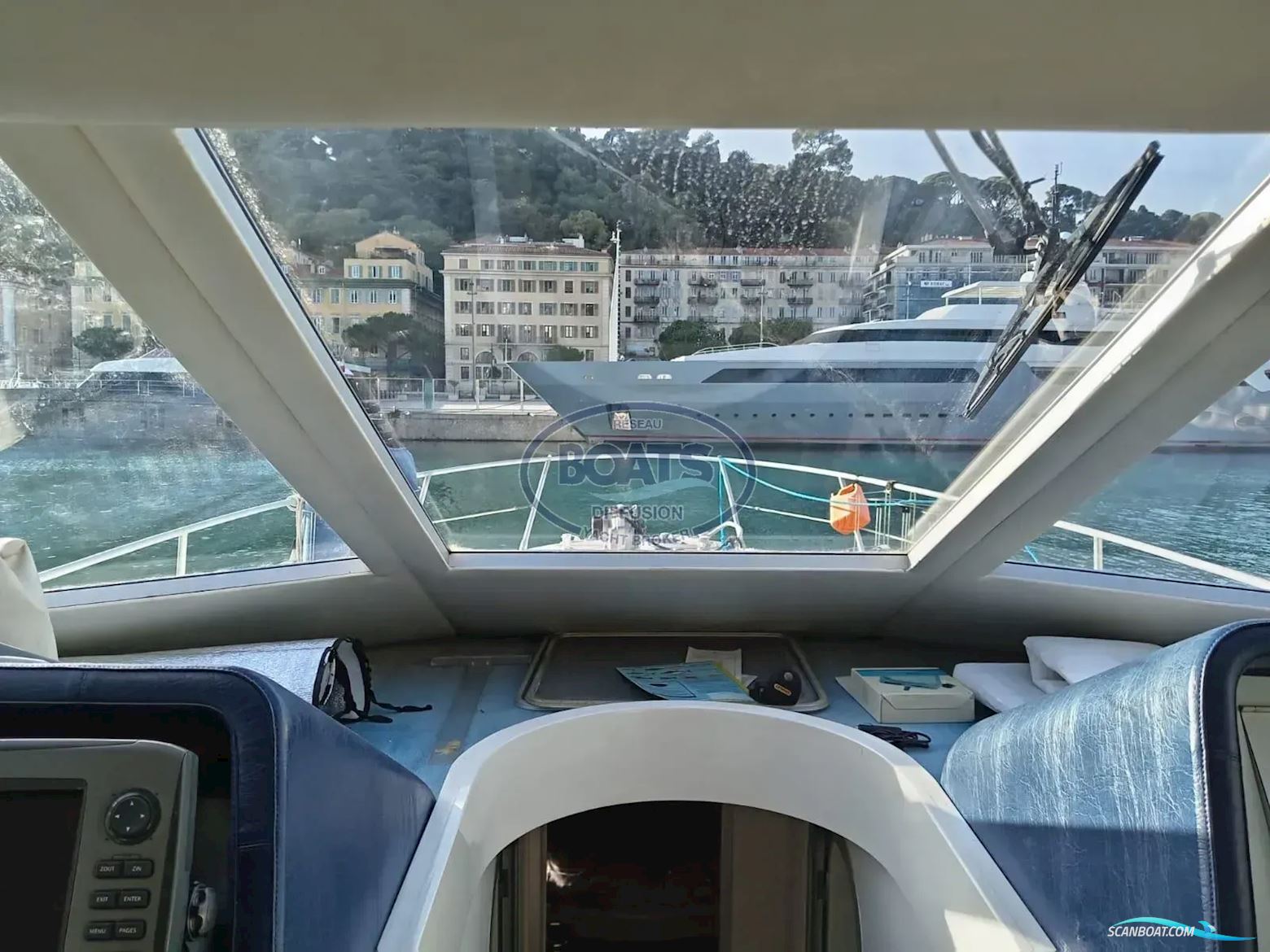 Guy Couach  1401 Fly