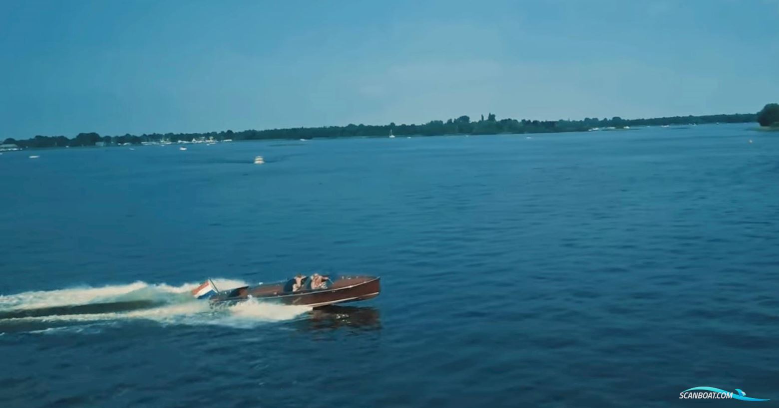 Hacker-Craft 26' Triple Cockpit Runabout