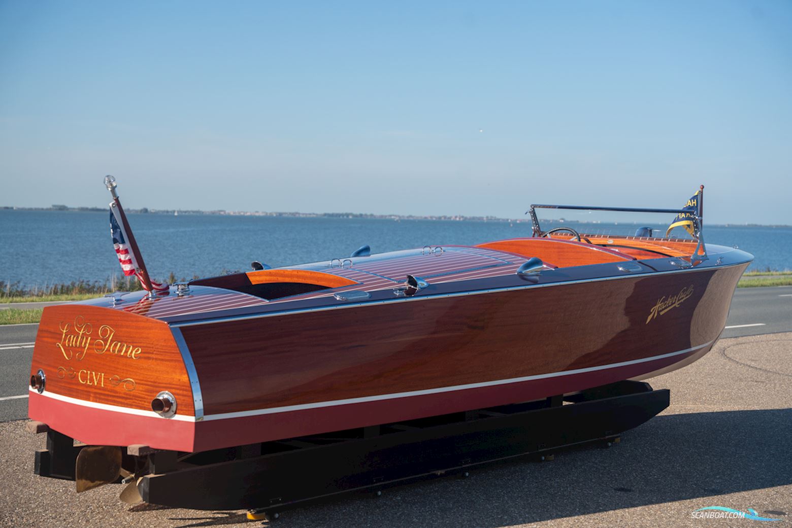 HACKER CRAFT Baby Dolphin