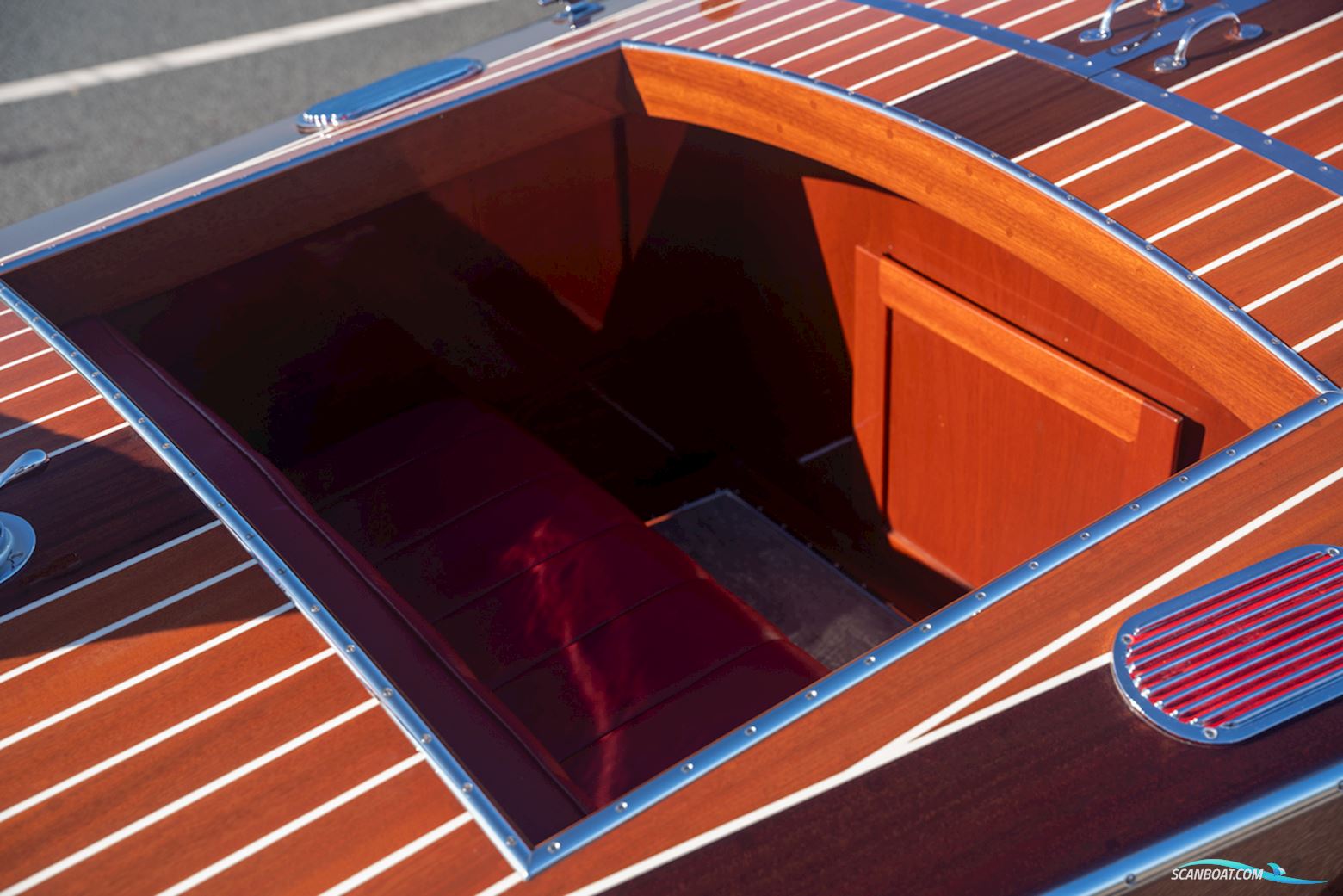 HACKER CRAFT Baby Dolphin