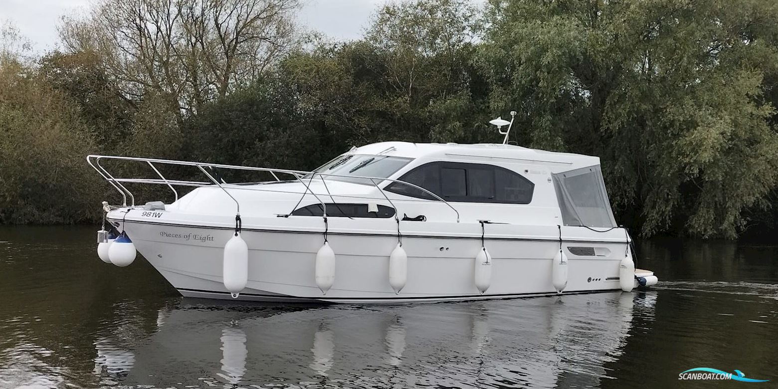 HAINES 32 Sedan Motorbåt 2014, med Nanni motor, England