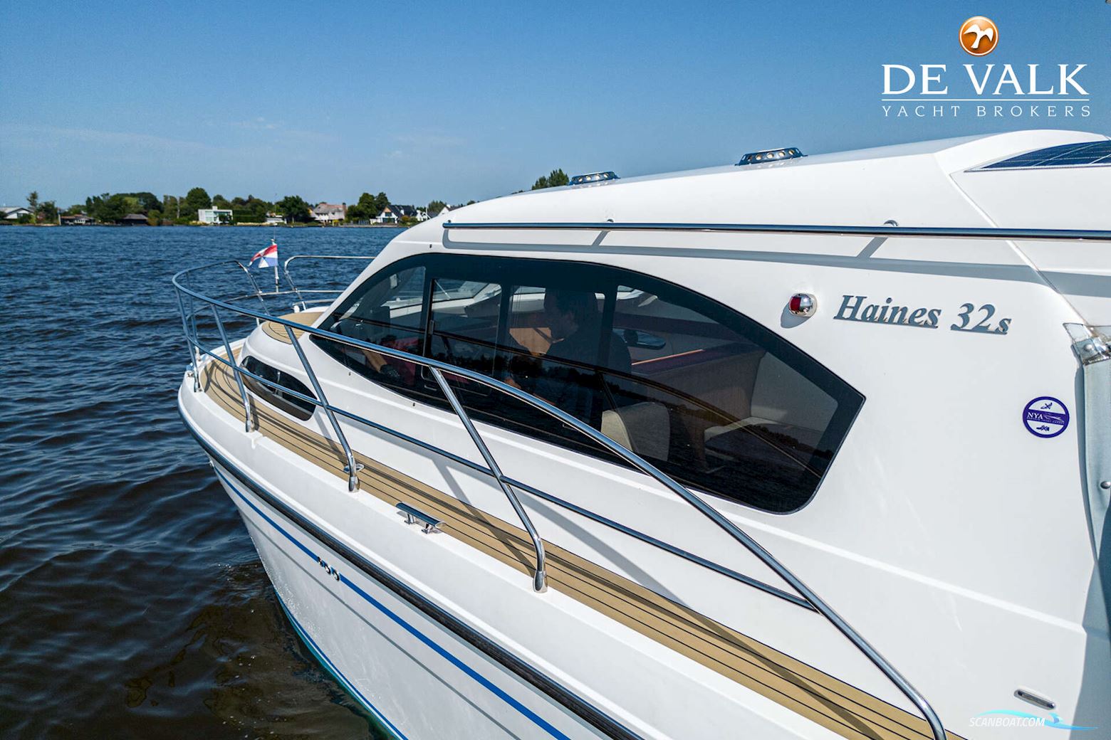 HAINES 32 Sedan
