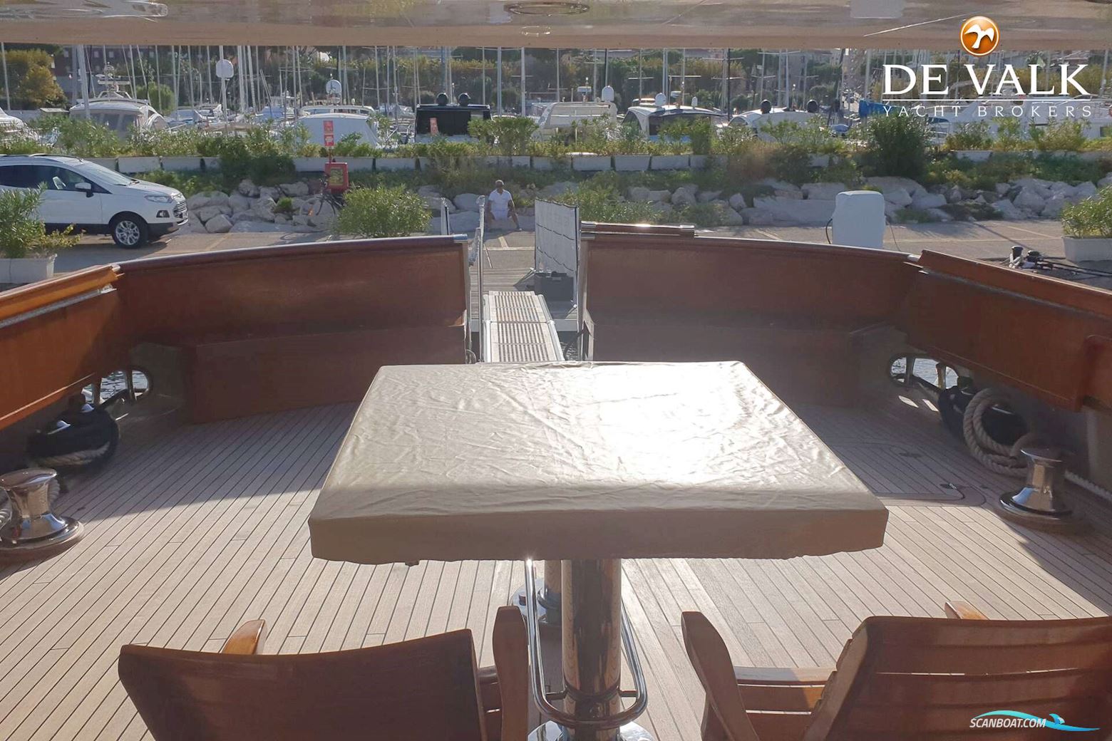 Hall Russell and Co Navetta