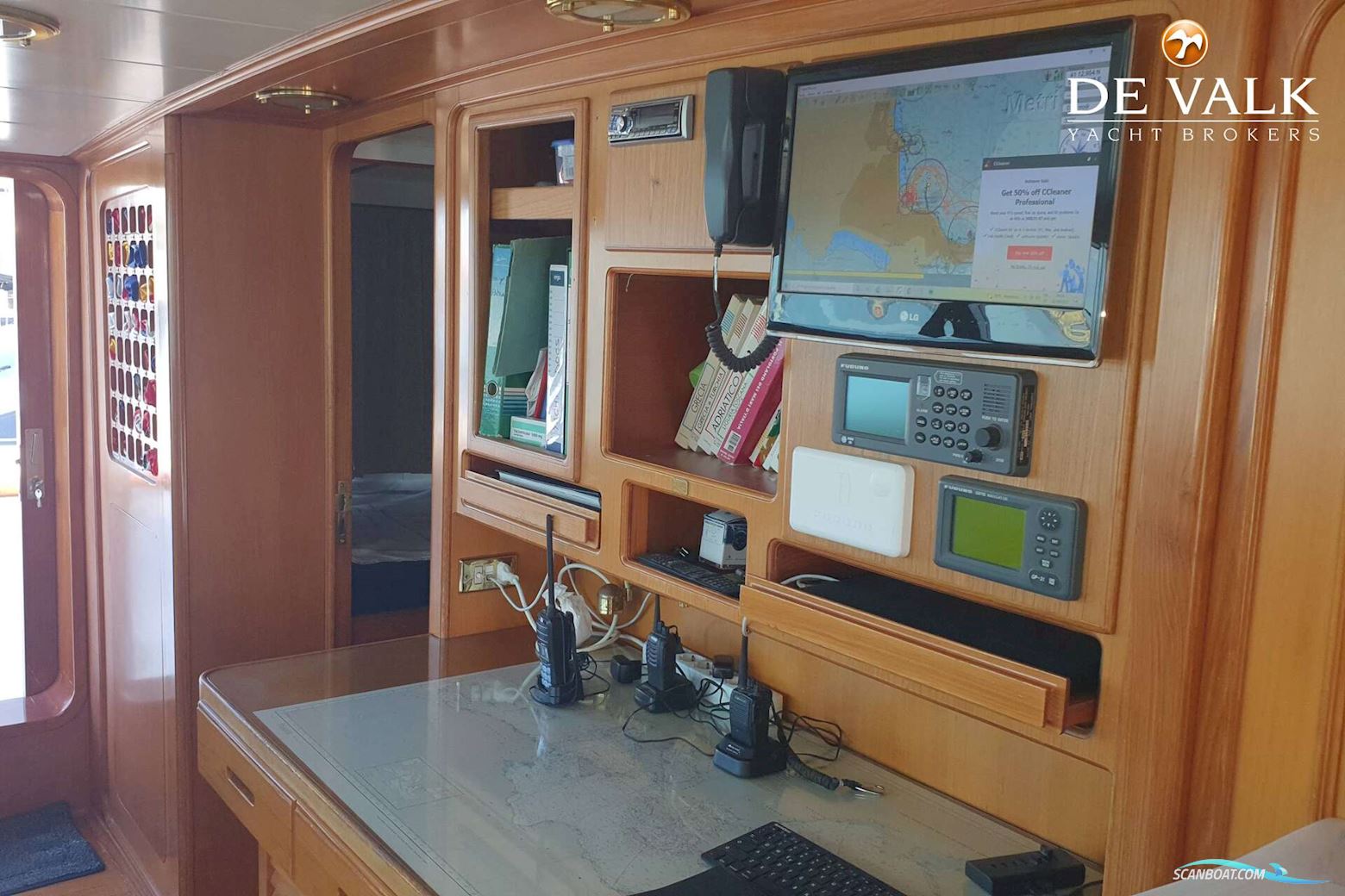 Hall Russell and Co Navetta