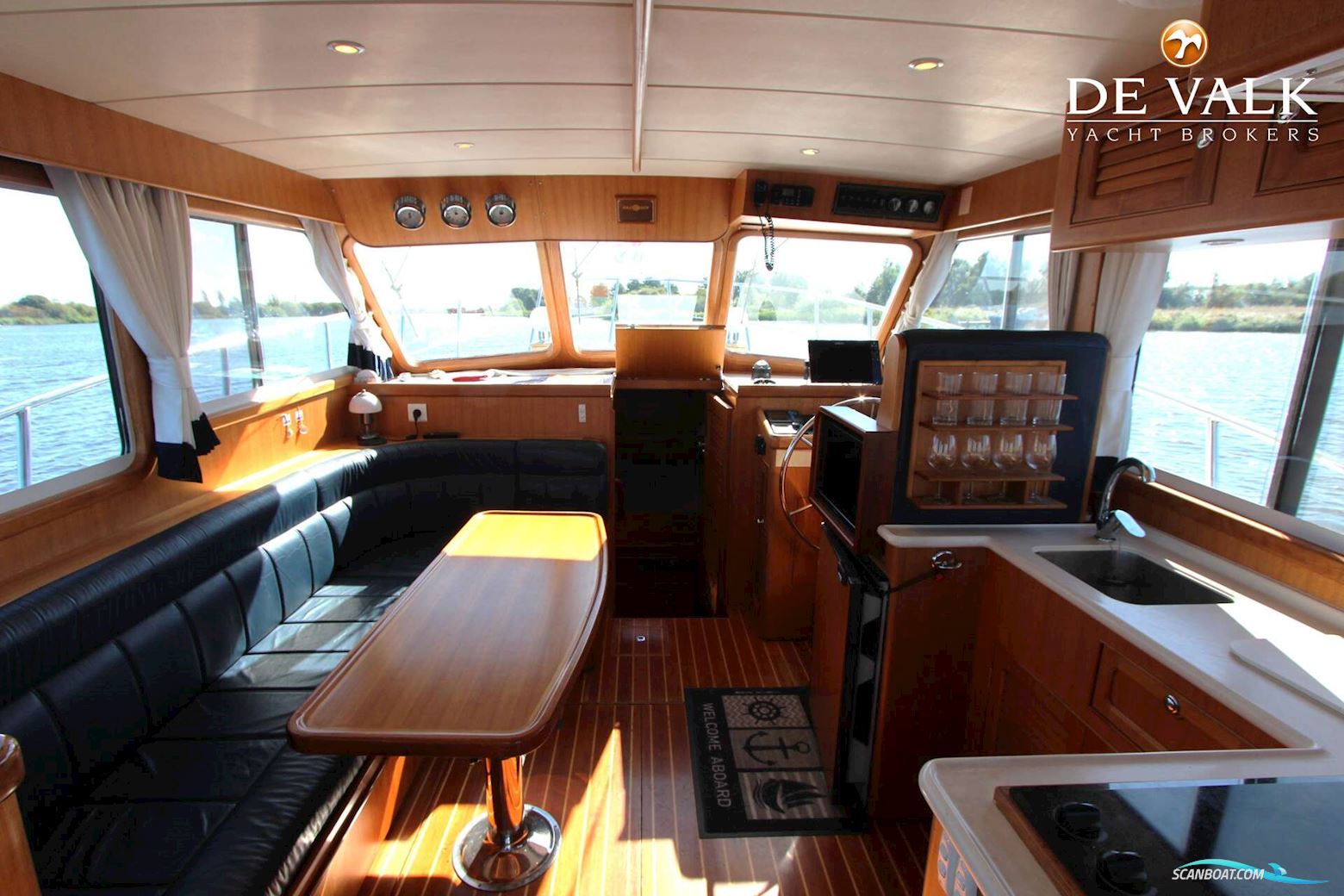 HALVORSEN 32 Gourmet Cruiser