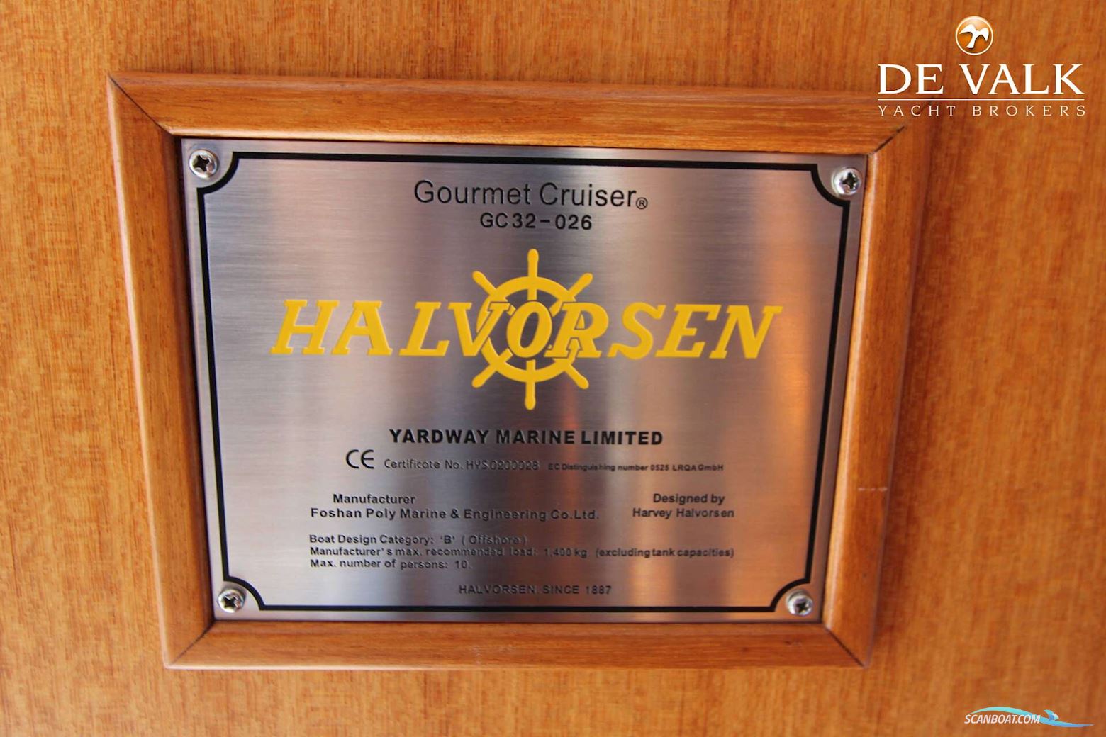 HALVORSEN 32 Gourmet Cruiser