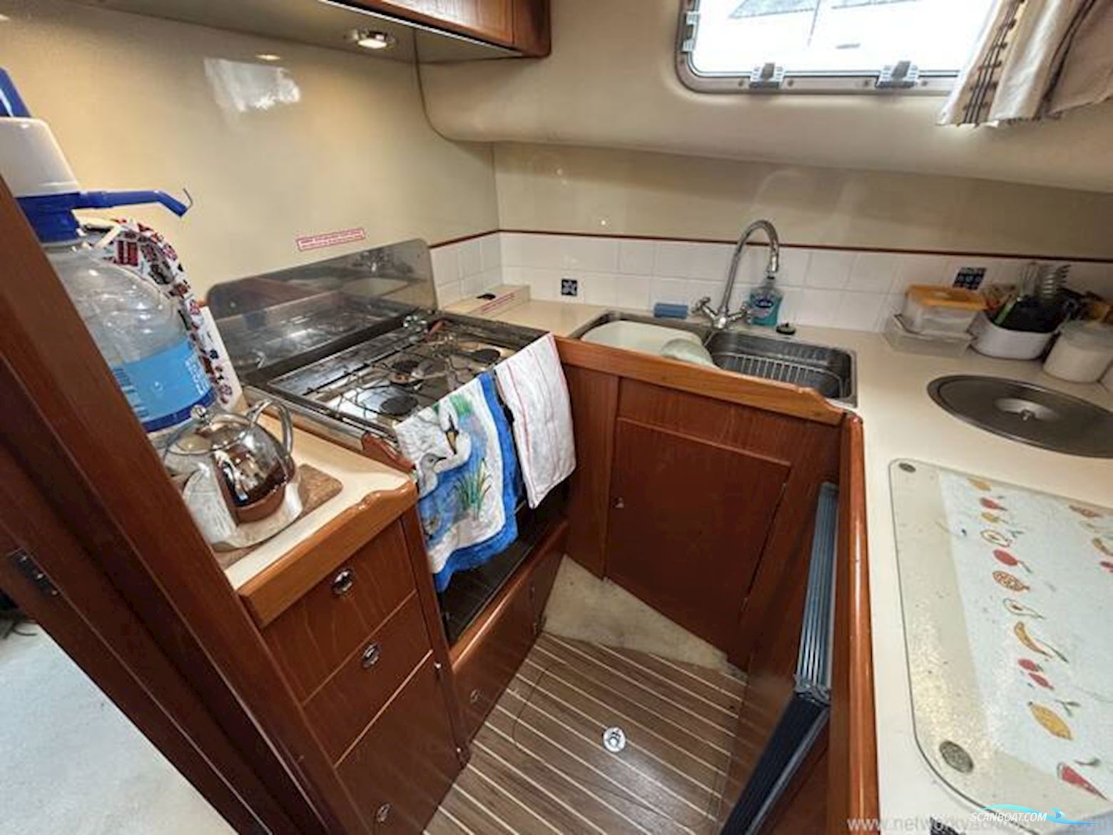 HARDY MARINE 36