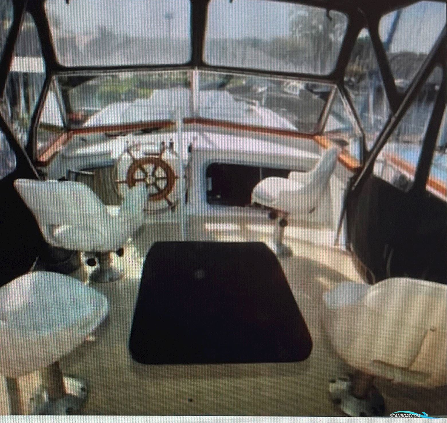 Helårs motorbåd med flybridge 44 fod Hoekstrakruiser