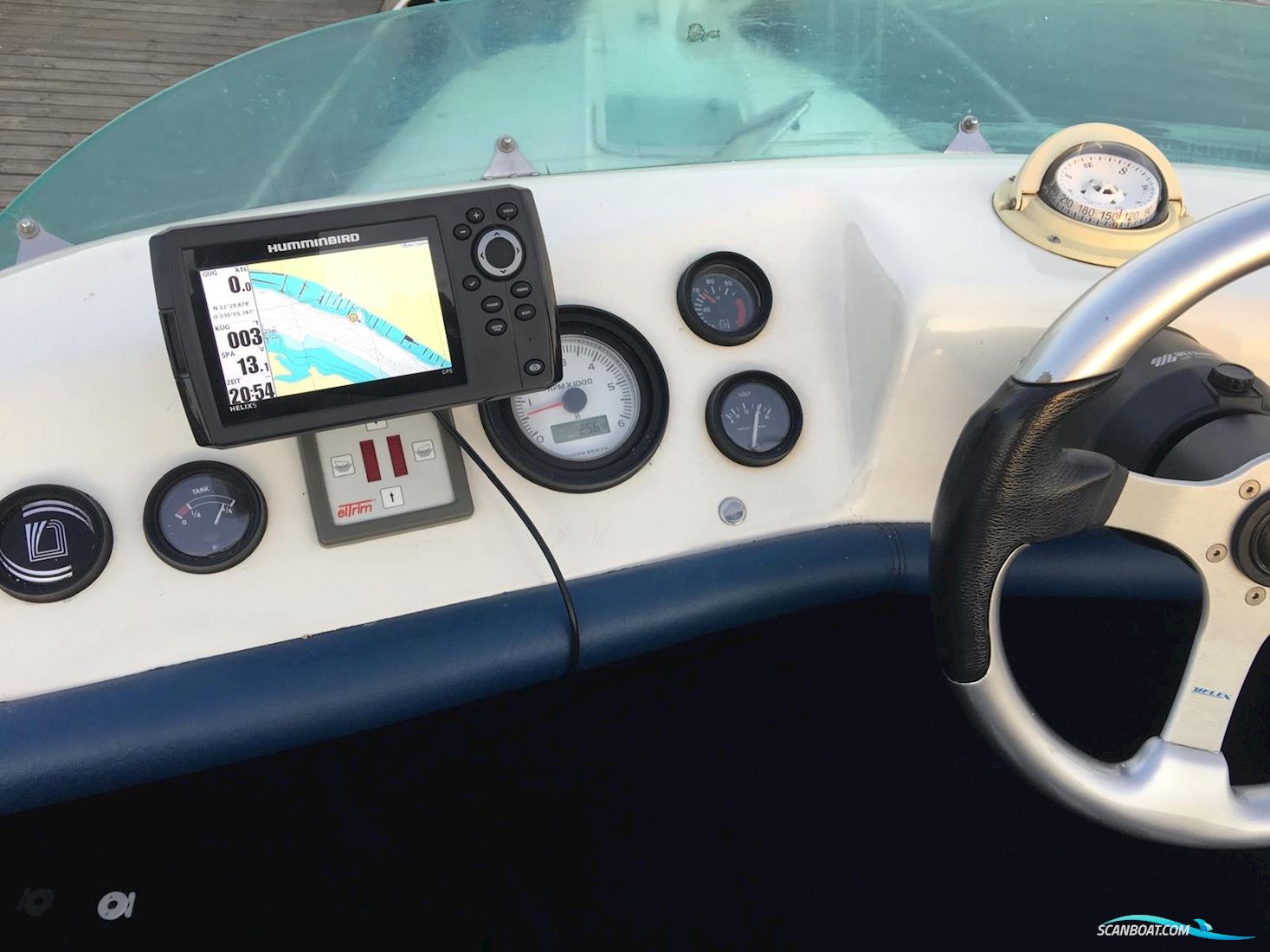 Hilter Royal 840 Flybridge