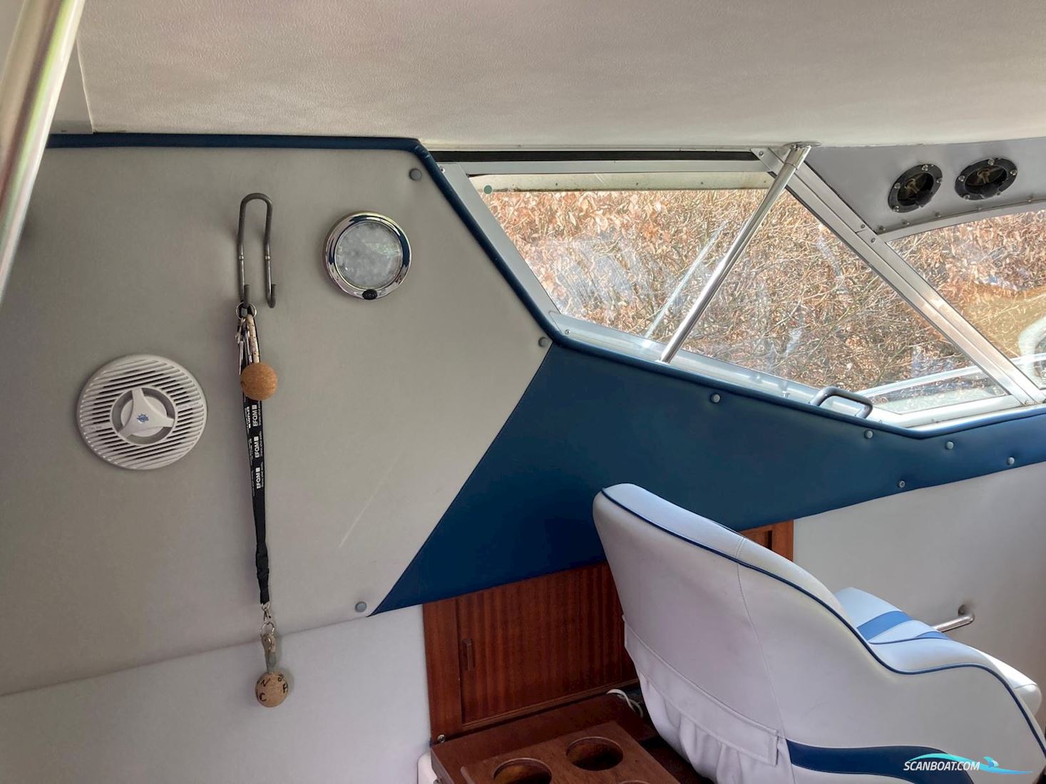 Hilter Royal 840 Flybridge