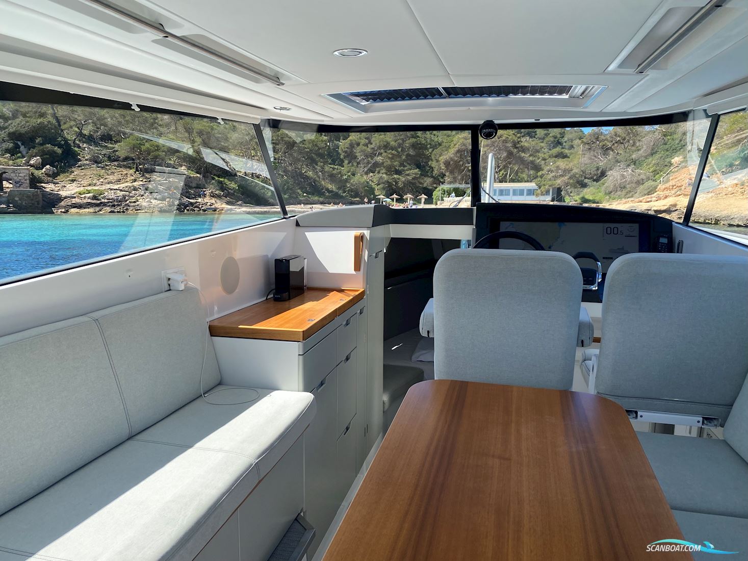 Hoc 33 Explorer, Like X-Power 33, Like Grandezza 34, Like Delta 33 Coupè, Like Sealine S330