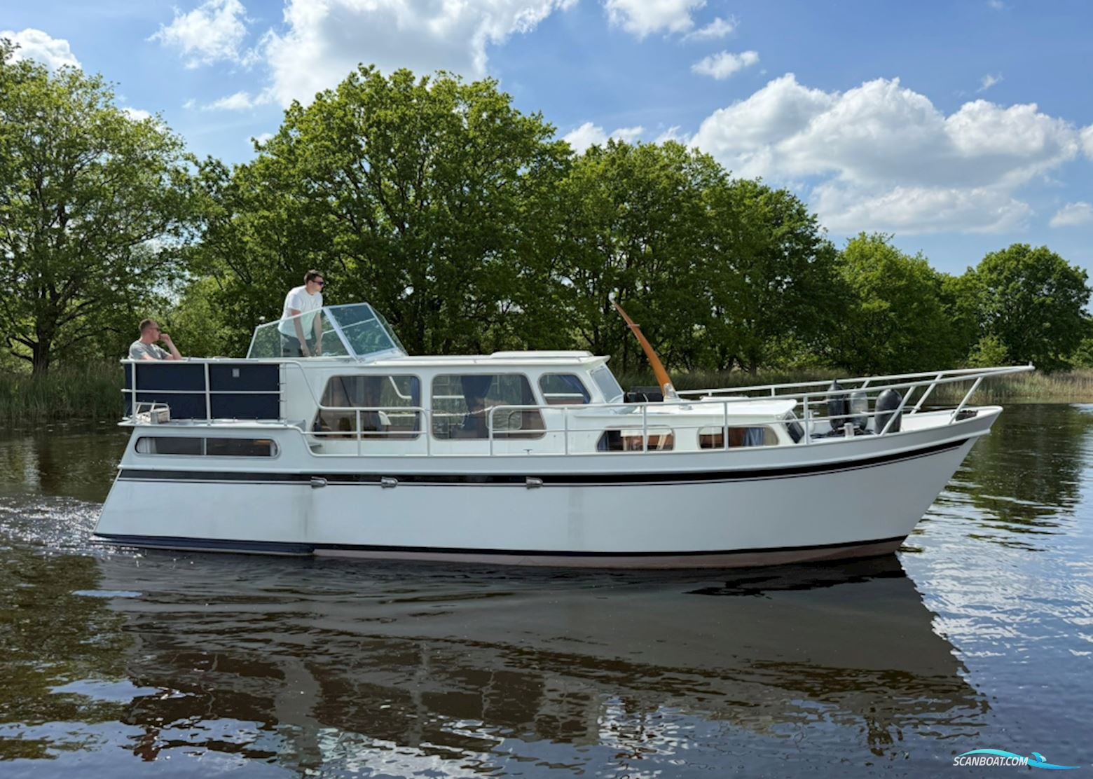 Hoekstra Kruiser 1100