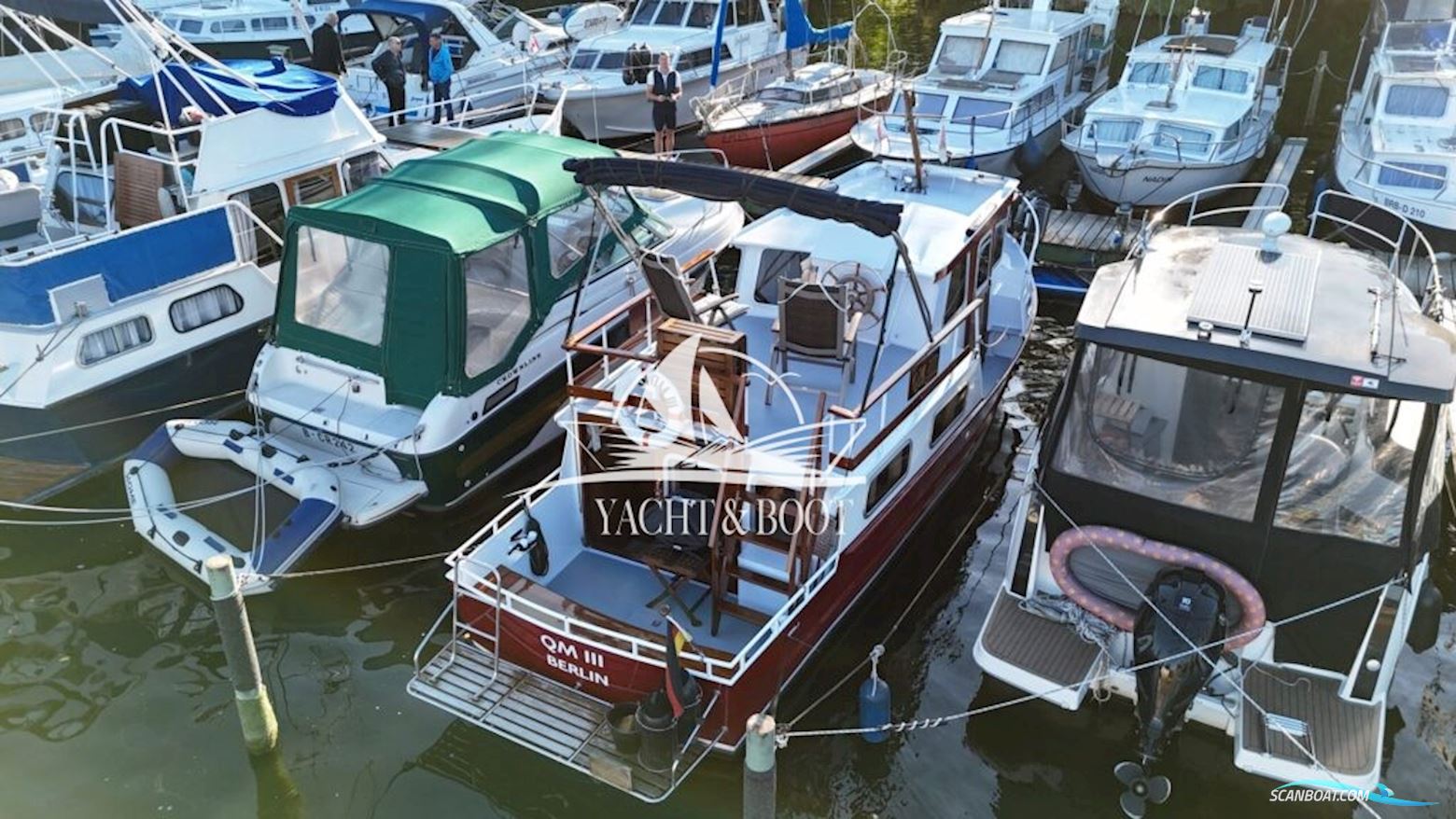 Holländischer Werftbau Crowntrawler 830