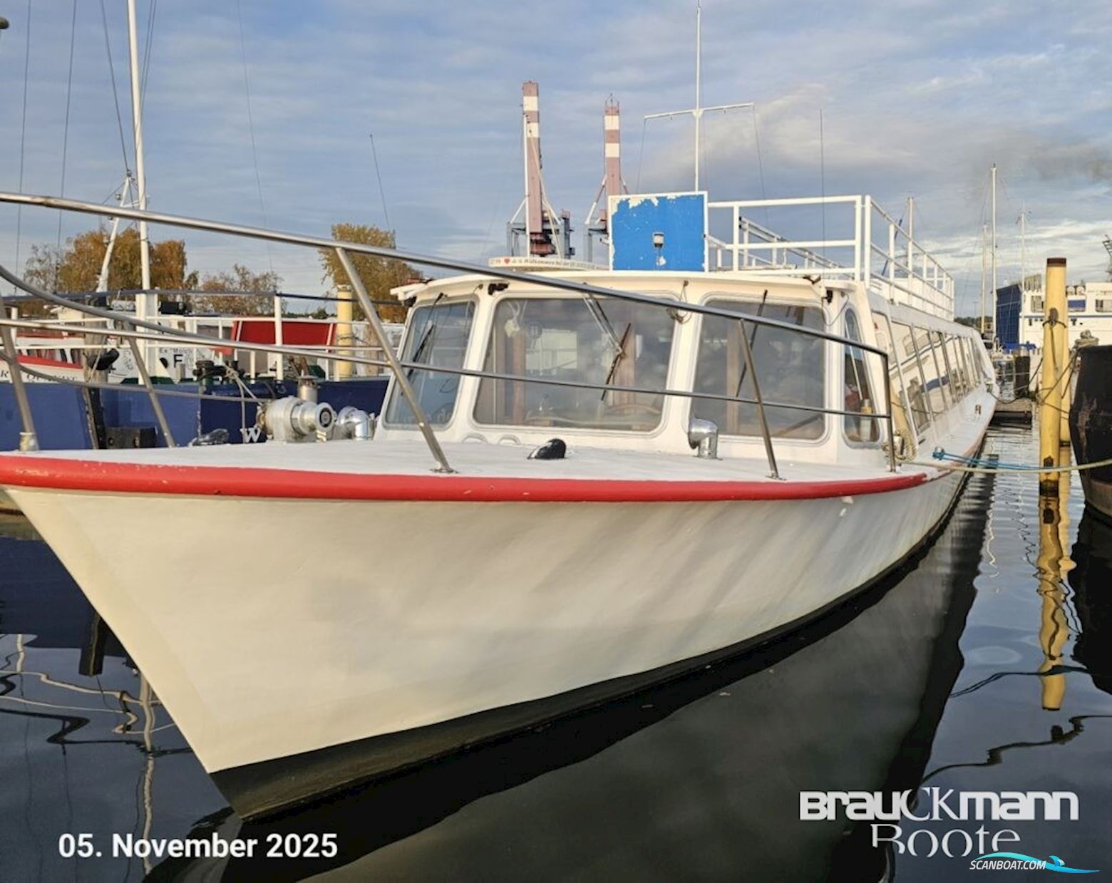 holländischer Werftbau Fahrgastschiff Motorbåt 1966, med John Deere motor, Tyskland