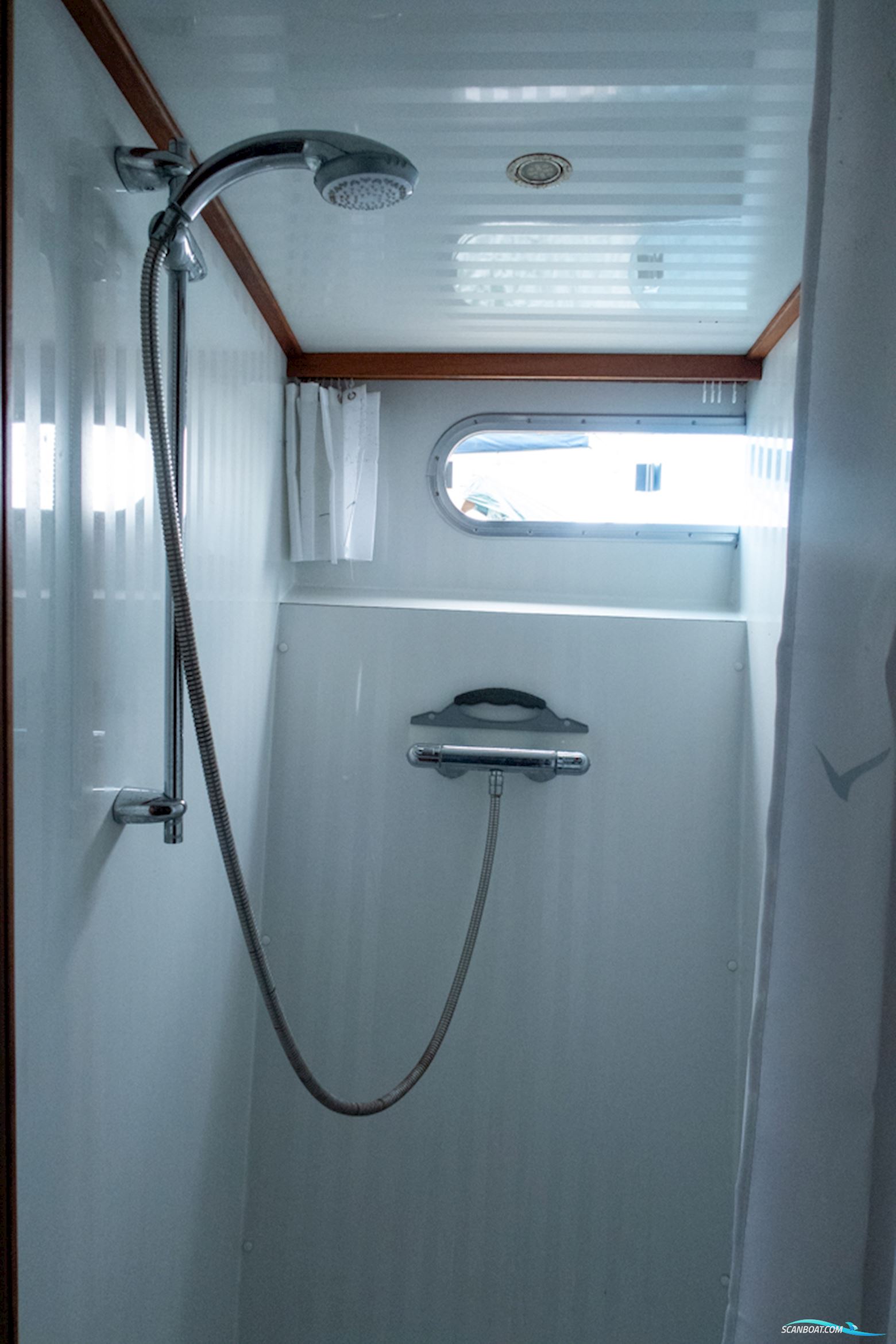 Hollandia 1250 Steel Cruiser