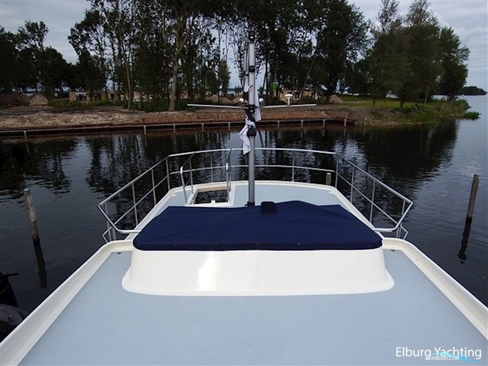 Hollandia Dutch Tug 1400 Trawler