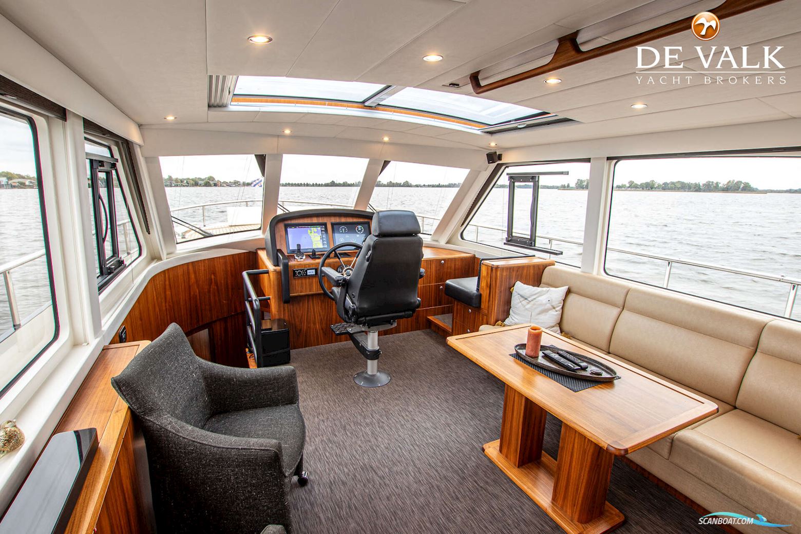 HOLTERMAN 53 Commander