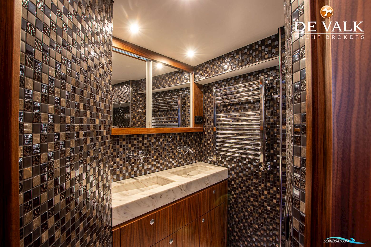 HOLTERMAN 53 Commander