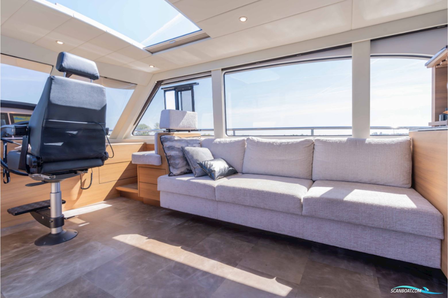 HOLTERMAN Commander 54