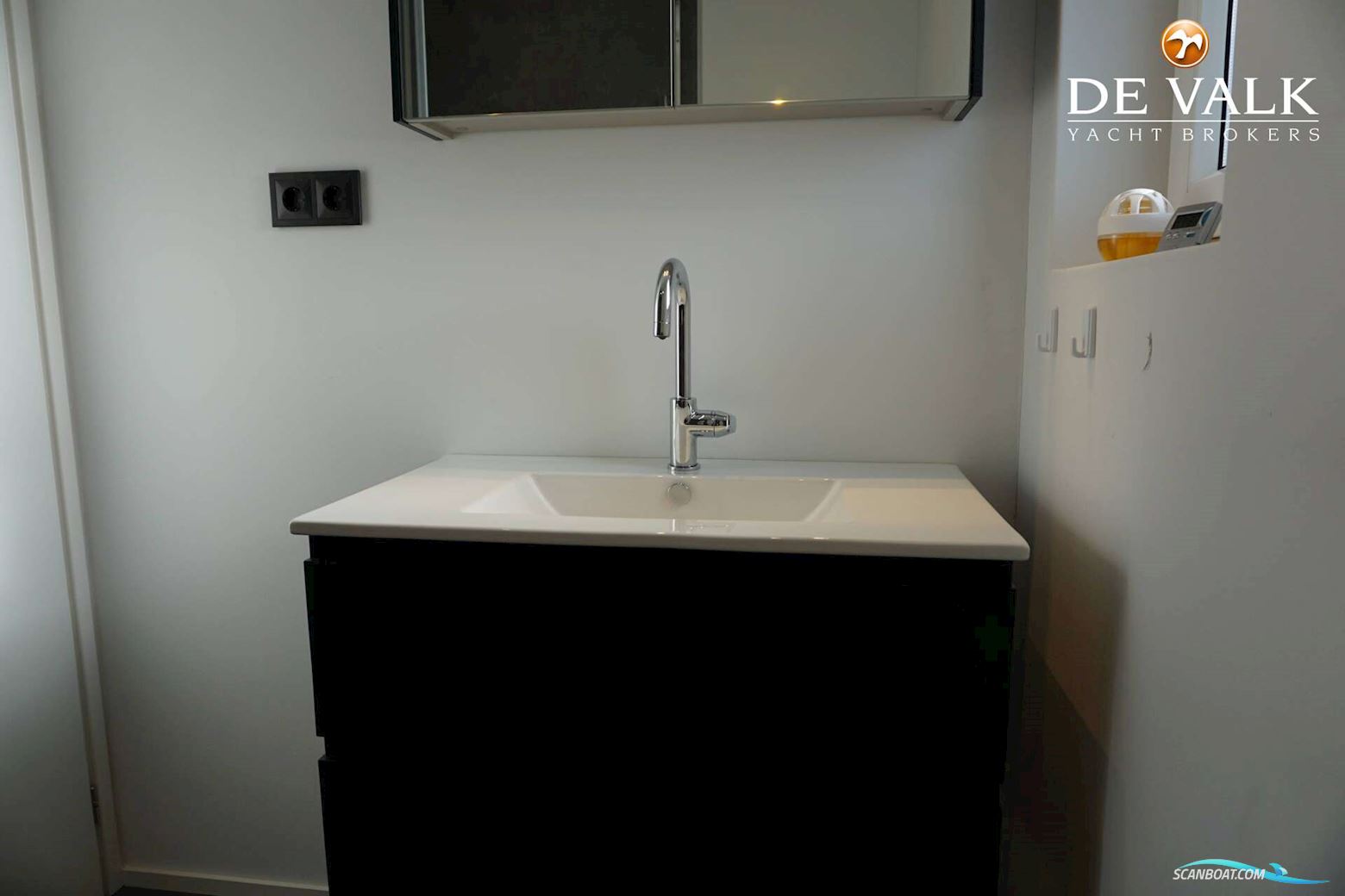 Houseboat 19.50 METER